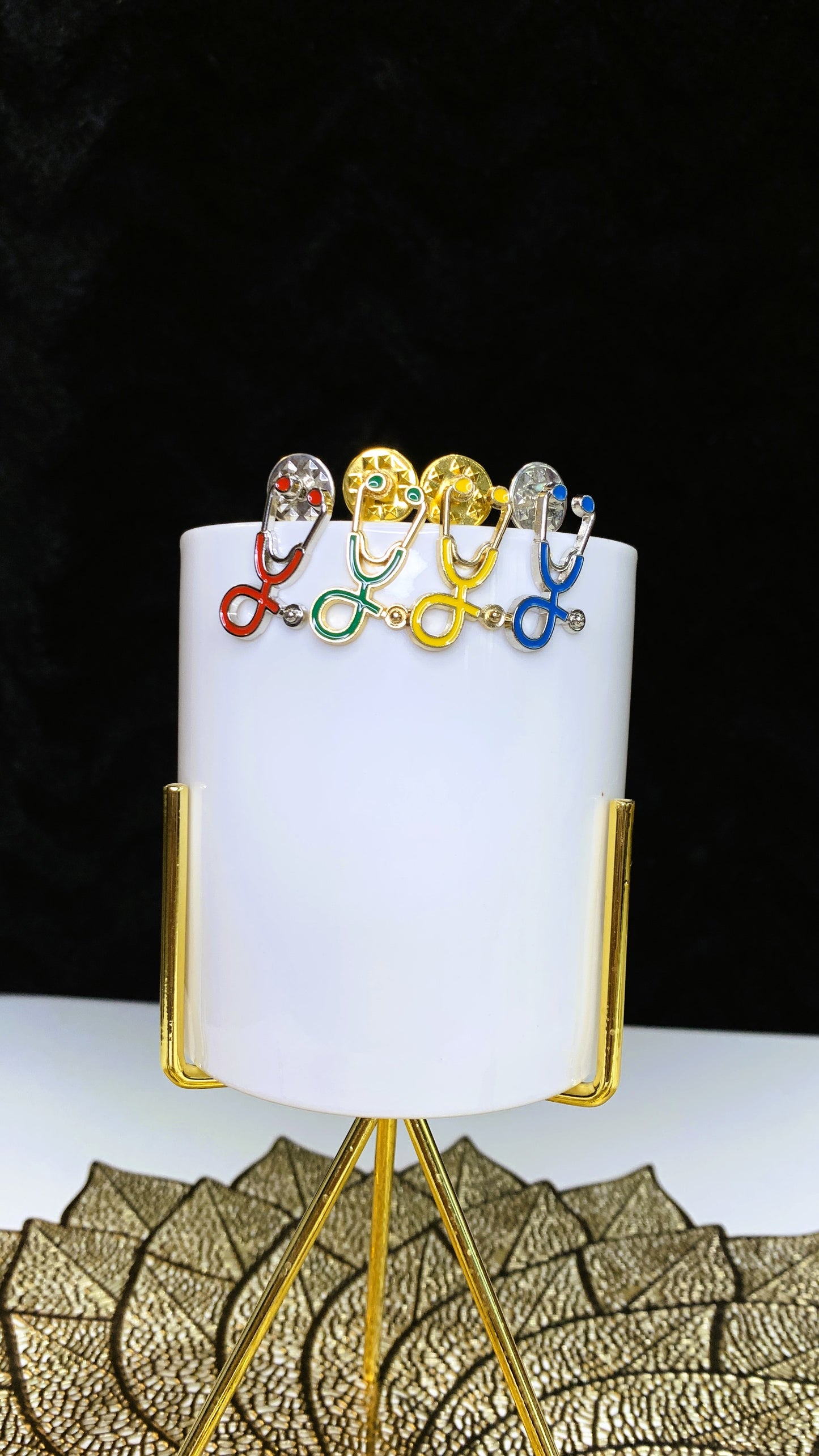 Pins Estetoscopio Clínico | Clinical Stethoscope Enamel Pin Collection | Limited 1:1 Edition Clinical Stethoscope Enamel Pin Collection | Limited 1:1 Edition | MedPins