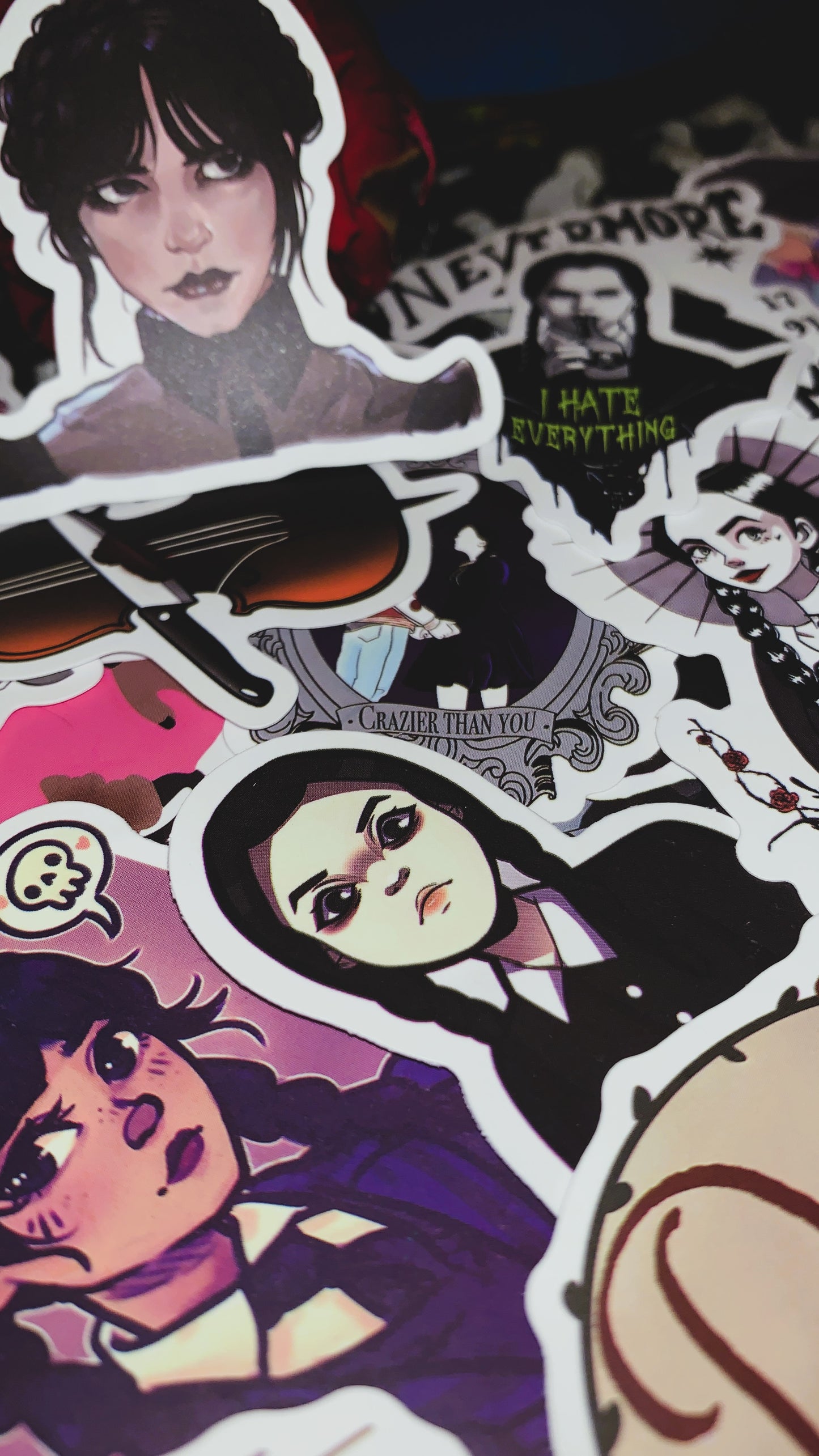 💀 Set de 25 Pegatinas “Wednesday Dark Edition” | Wednesday Gothic Stickers Pack 🕷️ | Addams Family Aesthetic | Limited Collection