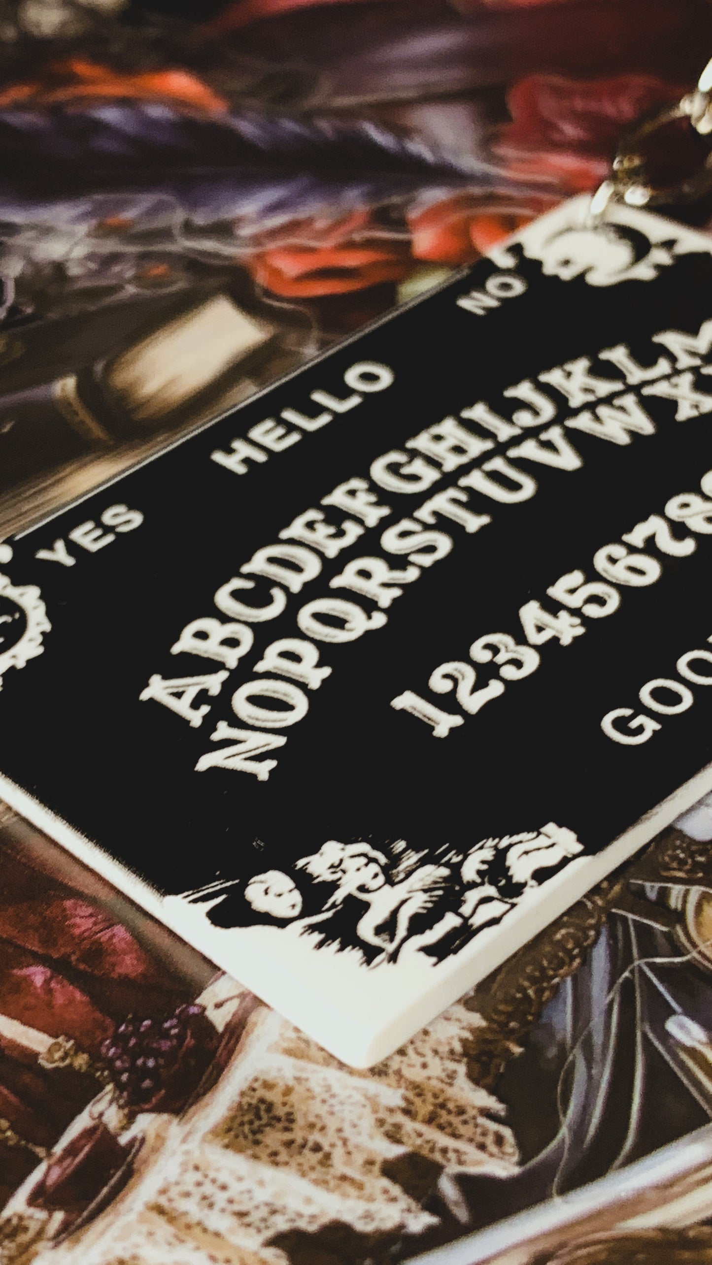 Estuche “Ouija Noir” | Gothic Ouija Board Pouch – Dark Anatomy Halloween Edition 🔮 | 1:1 Limited Edition