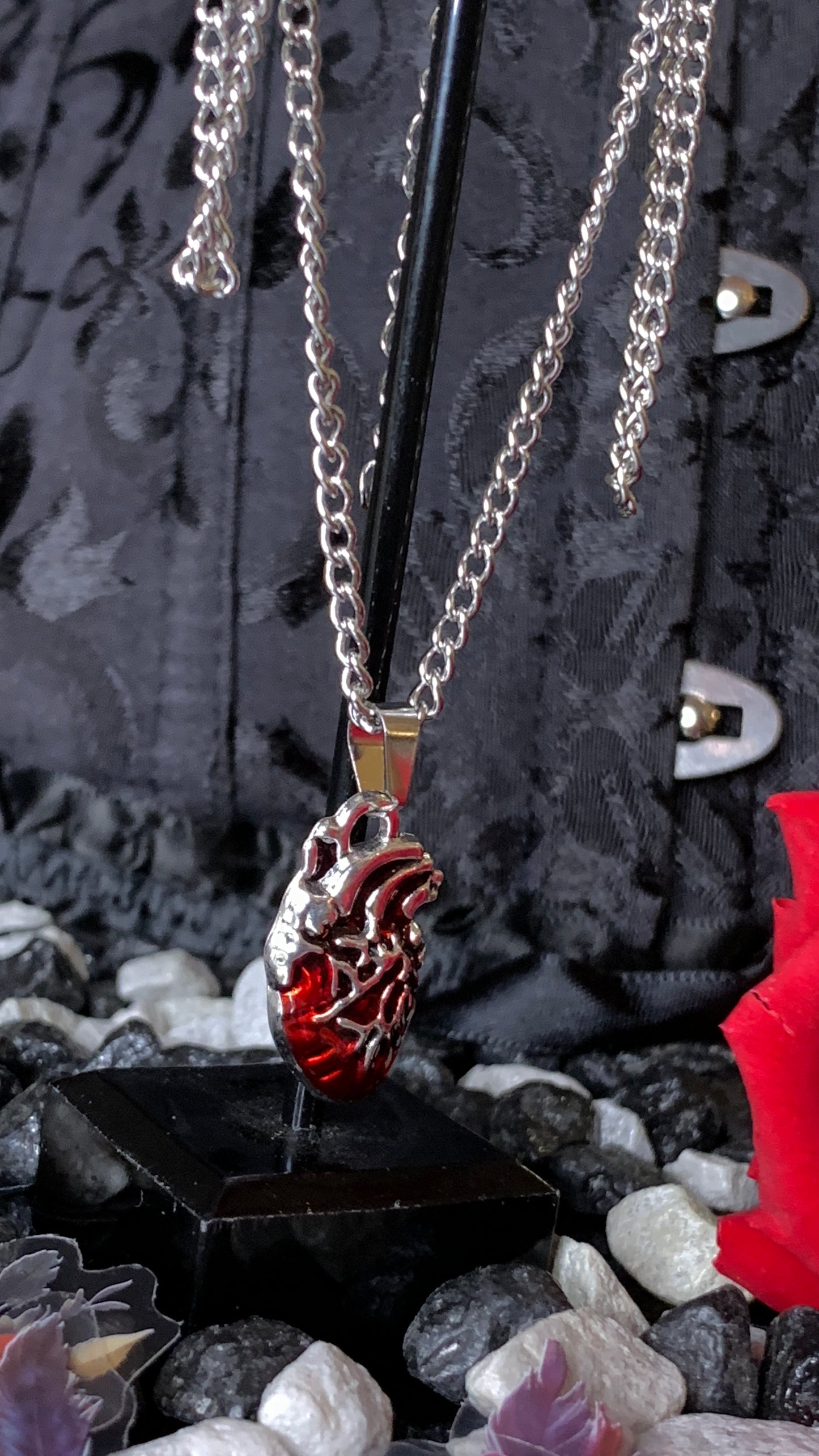 ❤️‍🔥 Collar “Heart of Shadows” | Gothic Heart Necklace – Dark Anatomy Halloween Edition 🕸️ | 1:1 Limited Edition