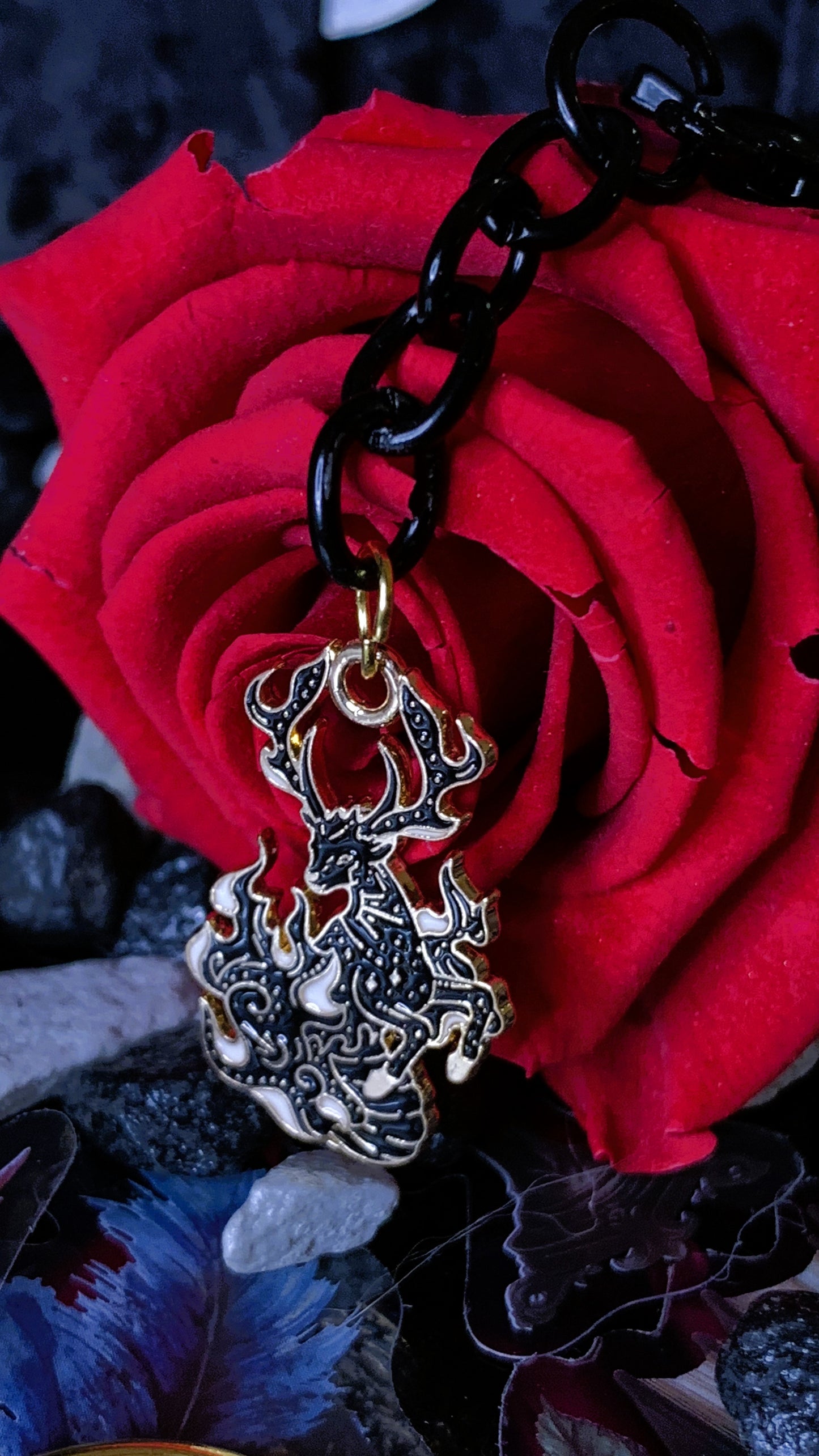 🐉 Pack “Golden Beasts” | Gothic Exotic Animals Earrings & Keychains – Dark Anatomy Halloween Edition 🕸️ | 1:1 Limited Edition