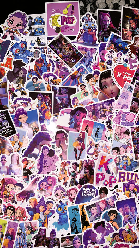 🎤 Pack 25 Stickers “K-Pop Demon Hunters” | K-Pop Movie Vinyl Sticker Set – Cute, Glossy & Collectible | Limited Fans Edition 💜