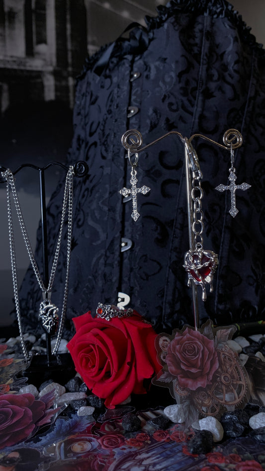 🖤 Pack Gótico “Crimson Faith” | Gothic Heart & Cross Jewelry Set – Dark Anatomy Halloween Edition 🕯️ | 1:1 Limited Edition