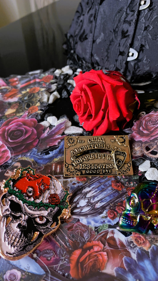 💀 Pack 3 Maxi Pins “Dark Ritual” | Gothic Ouija, Skull & Rainbow Skull Pins – Dark Anatomy Halloween Edition 🕸️ | 1:1 Limited Edition