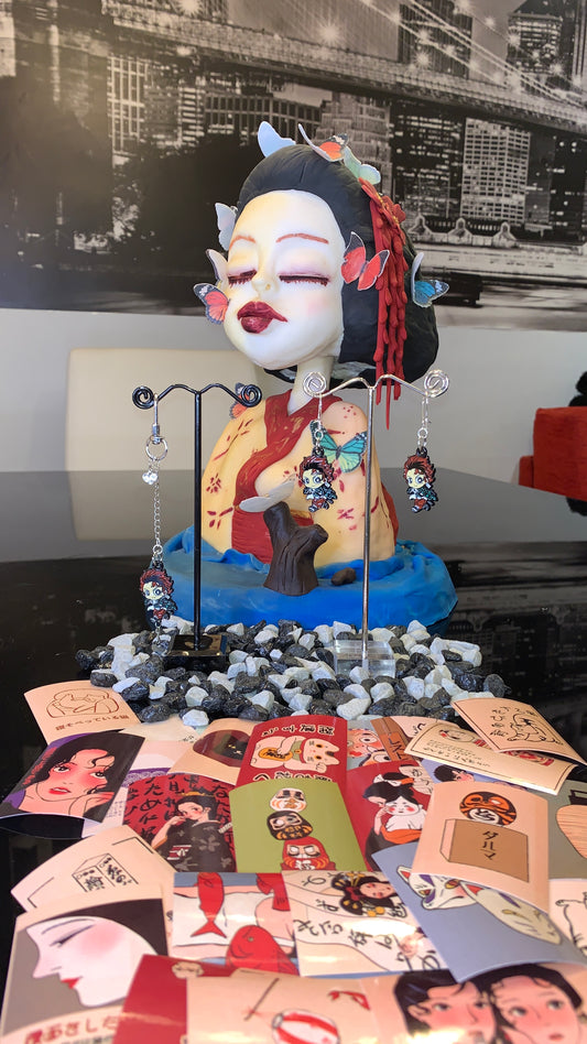 Set de Joyería Demon Slayer – Pendientes Tanjiro + Charm + Collar (4 piezas) | Edición Limitada Regalo Otaku