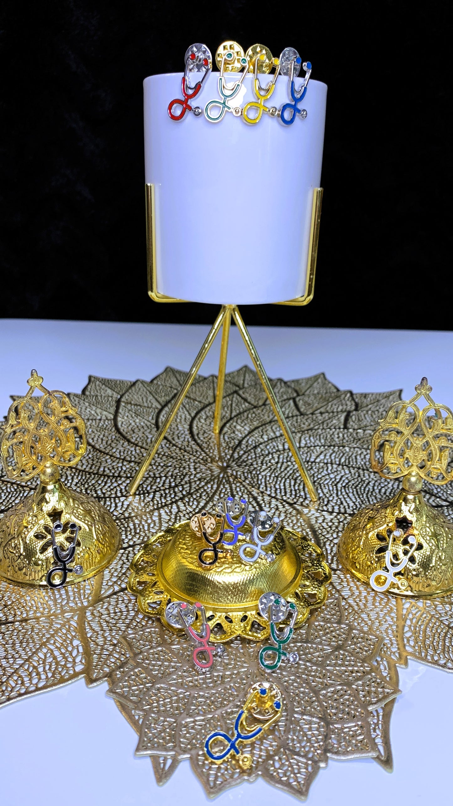 Pins Estetoscopio Clínico | Clinical Stethoscope Enamel Pin Collection | Limited 1:1 Edition Clinical Stethoscope Enamel Pin Collection | Limited 1:1 Edition | MedPins