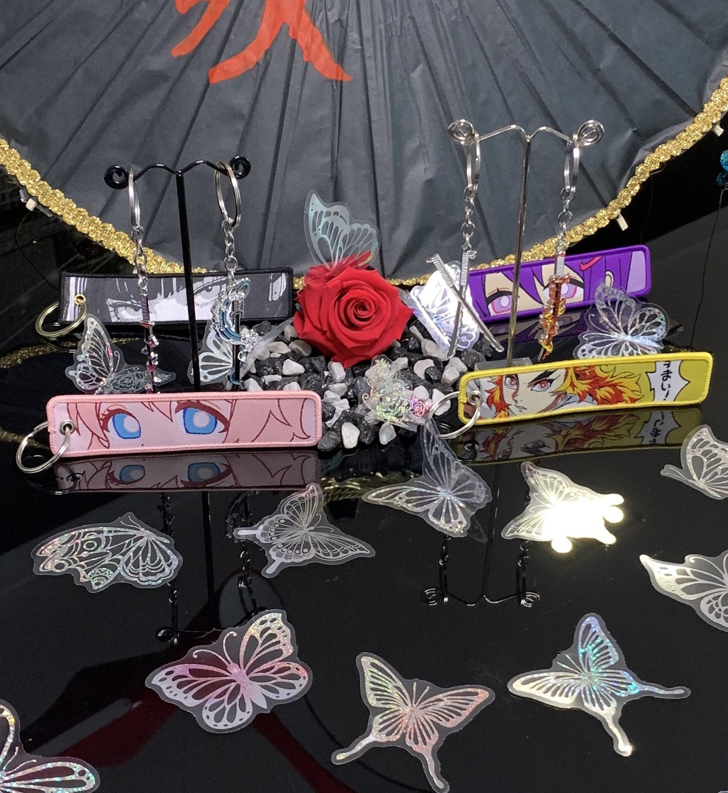 Pack Anime Completo – Llaveros & Mini Katanas Demon Slayer (8 piezas) | Set de Regalo Otaku para Cosplay & Coleccionistas