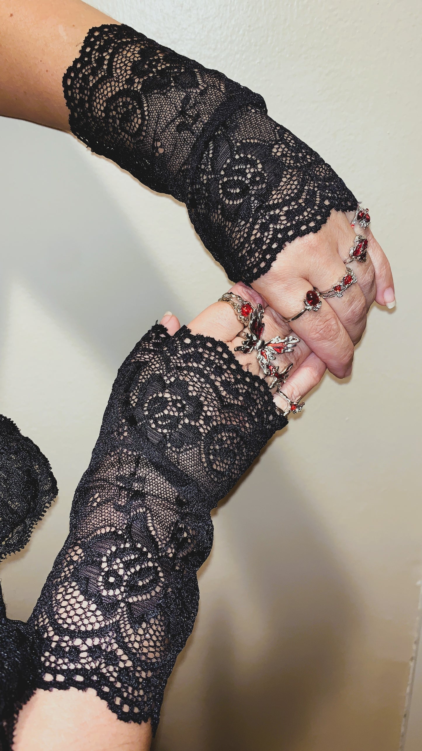 🖤 Guantes “Midnight Lace” | Mangas Góticas de Encaje Negro Estilo Victoriano | Ed. Limitada