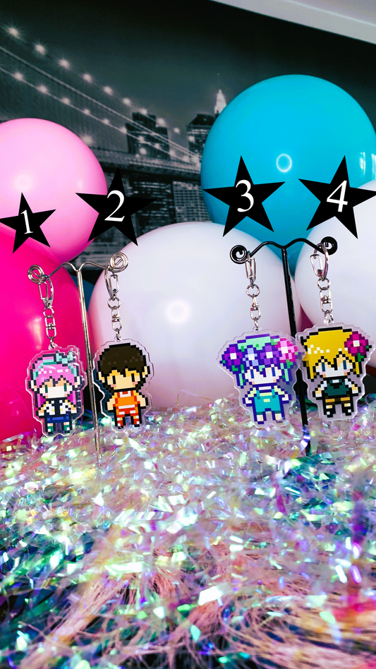 Set de Llaveros Pixel Art Retro (4 piezas) – Sprites Vintage RPG 16-Bit | Regalo Kawaii para Gamers