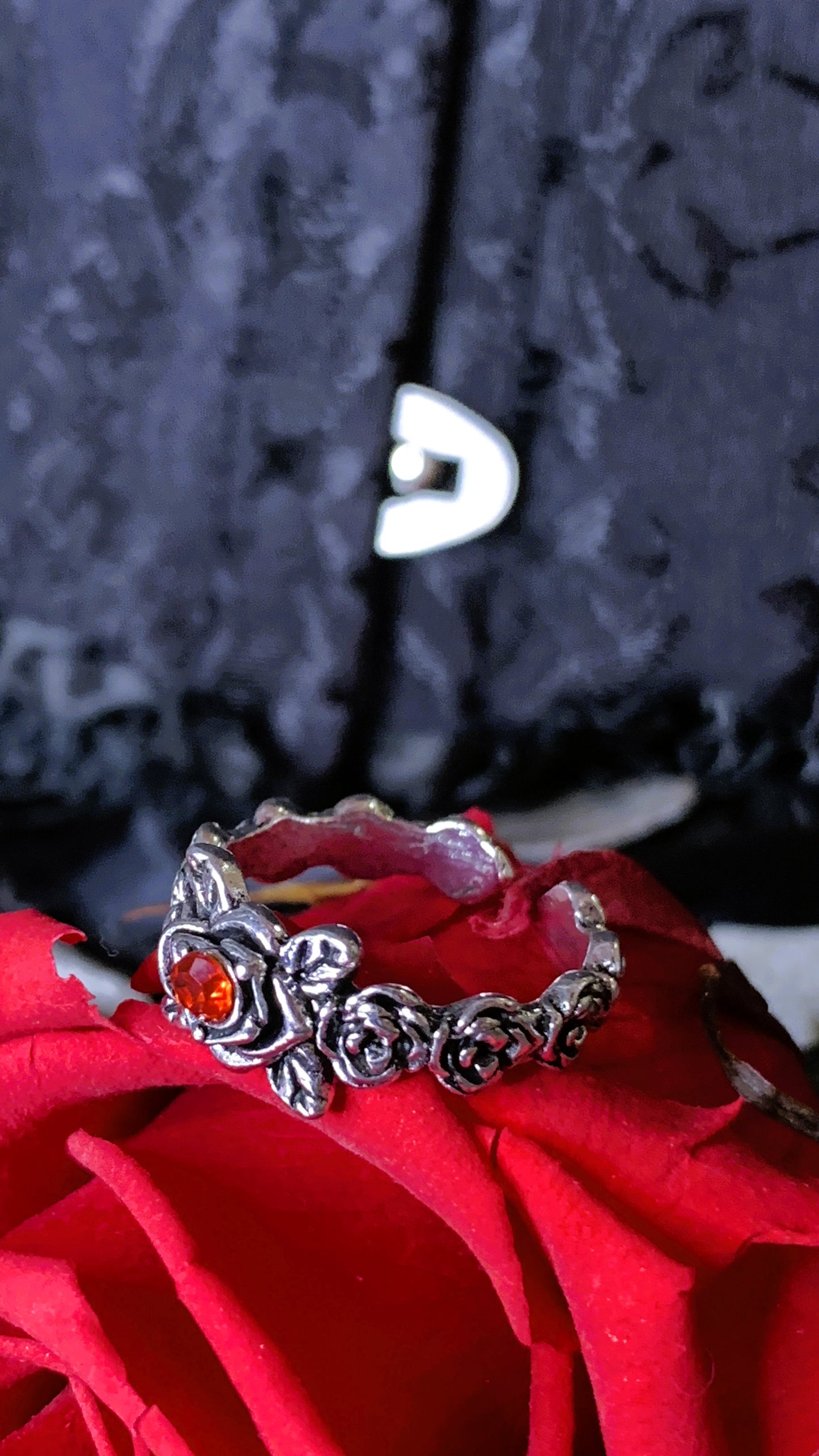 🖤 Pack Gótico “Crimson Faith” | Gothic Heart & Cross Jewelry Set – Dark Anatomy Halloween Edition 🕯️ | 1:1 Limited Edition