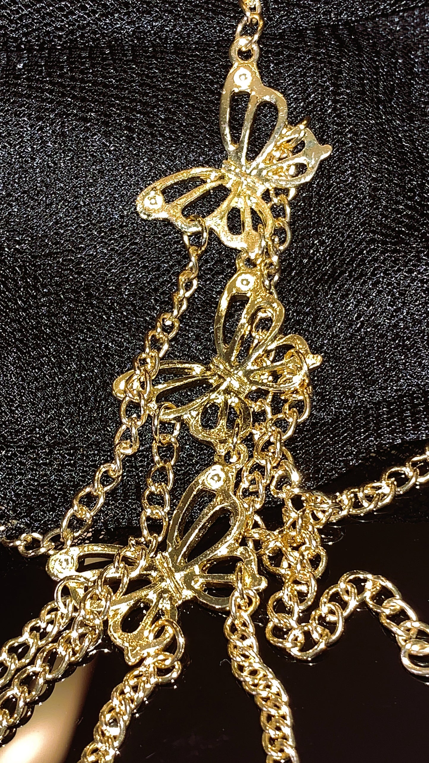 ⚜️ Liguero “Golden Butterfly Chains” | Liguero Gótico con Cadenas Doradas y Detalles de Mariposas 🖤 | Edición Limitada