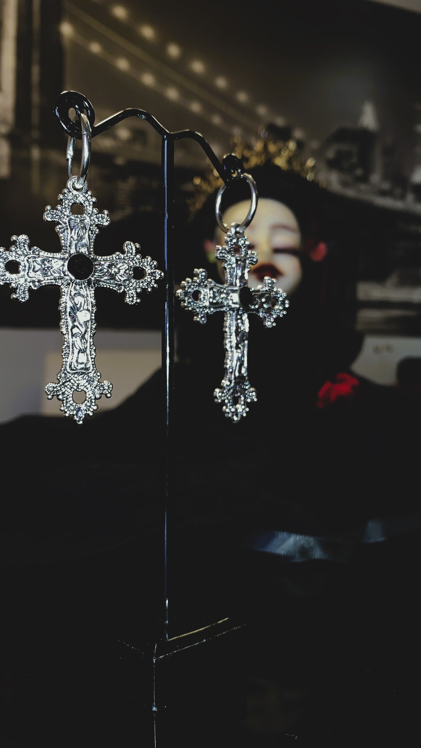 🕯️ Pendientes Cruz Plateada “Dark Saint Deluxe” | Gothic Silver Cross Earrings with Black Stones ⚜️ | Vampire Jewelry Limited 1:1