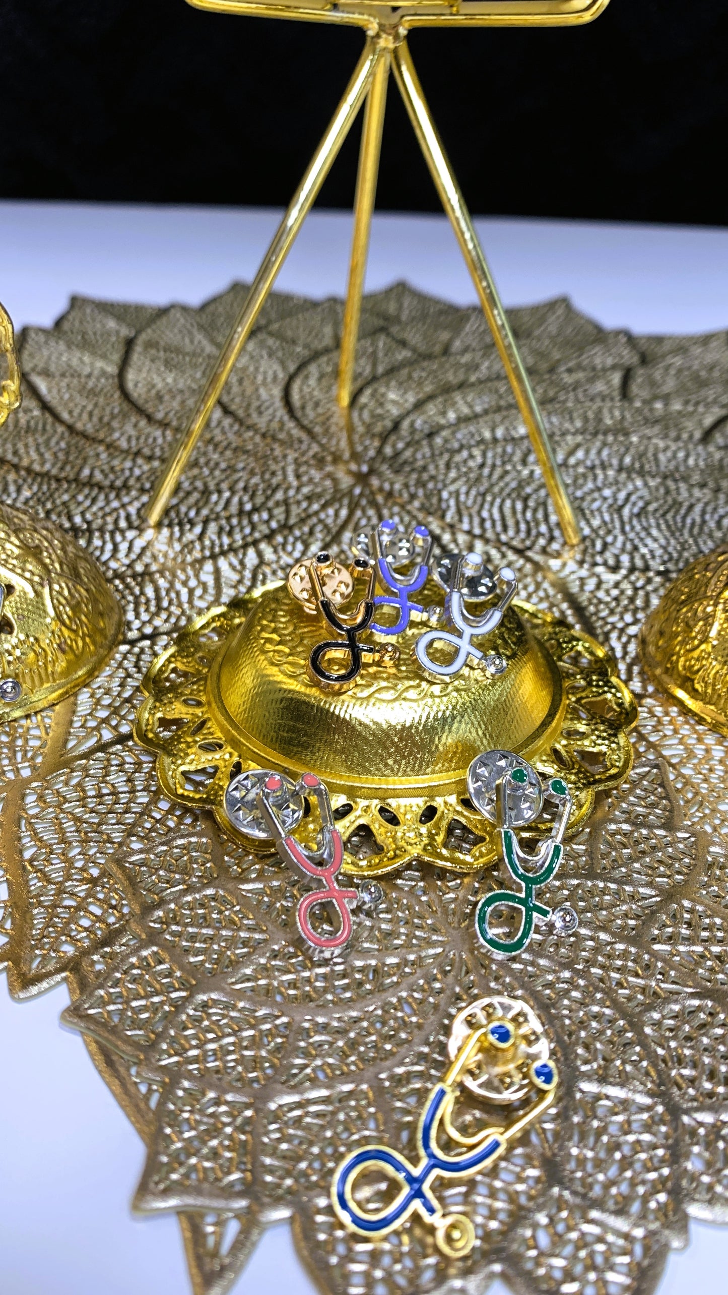 Pins Estetoscopio Clínico | Clinical Stethoscope Enamel Pin Collection | Limited 1:1 Edition Clinical Stethoscope Enamel Pin Collection | Limited 1:1 Edition | MedPins