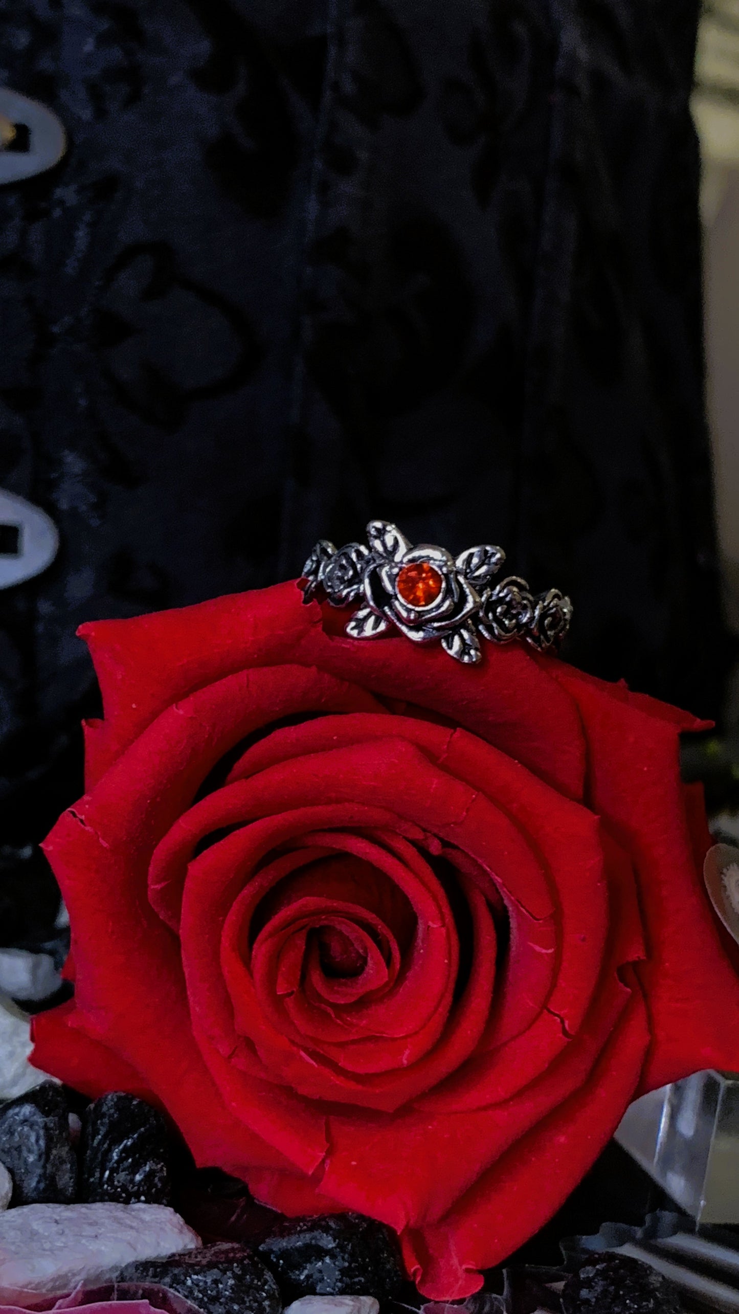 🖤 Pack Gótico “Crimson Faith” | Gothic Heart & Cross Jewelry Set – Dark Anatomy Halloween Edition 🕯️ | 1:1 Limited Edition