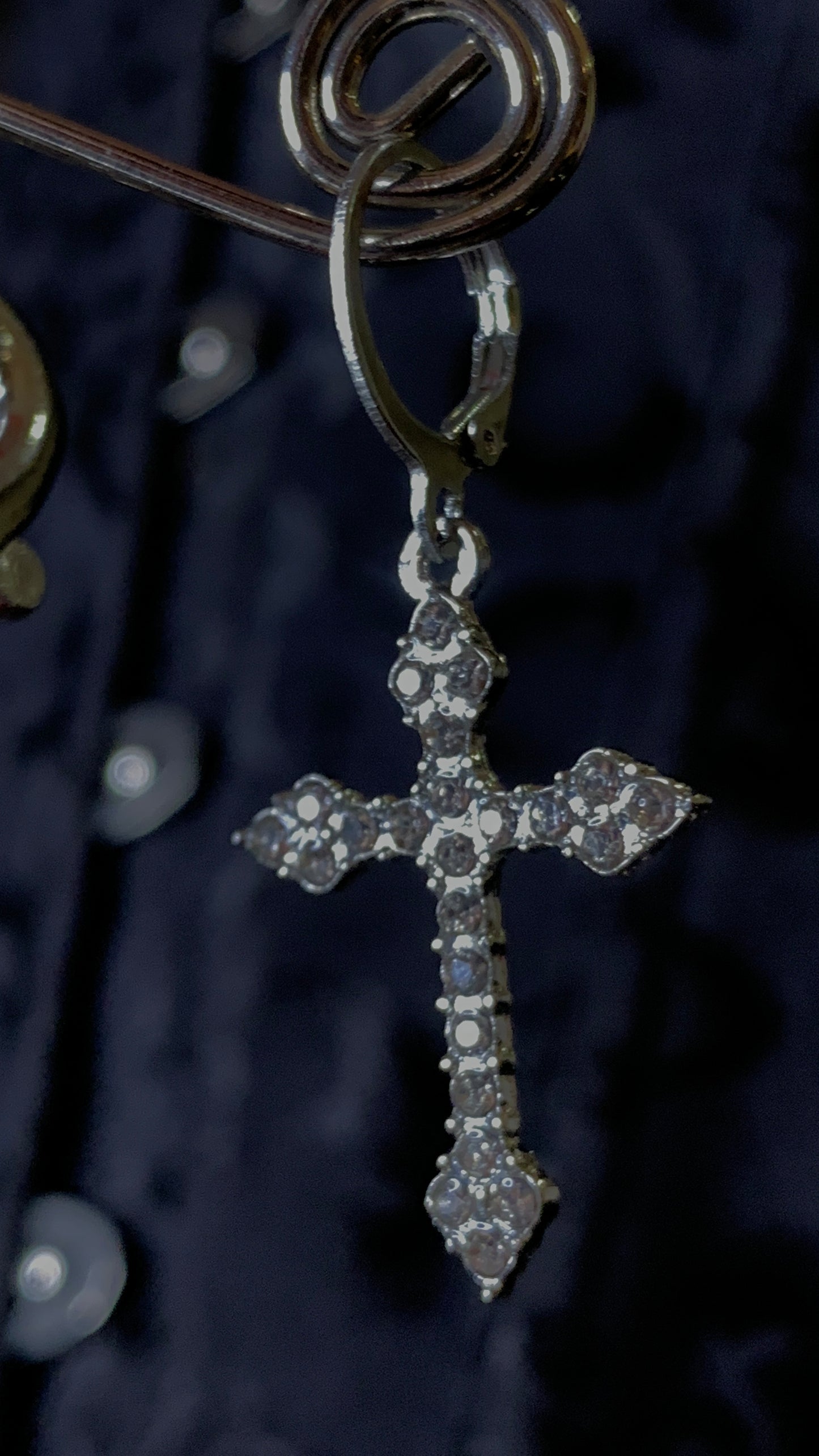 🖤 Pack Gótico “Crimson Faith” | Gothic Heart & Cross Jewelry Set – Dark Anatomy Halloween Edition 🕯️ | 1:1 Limited Edition