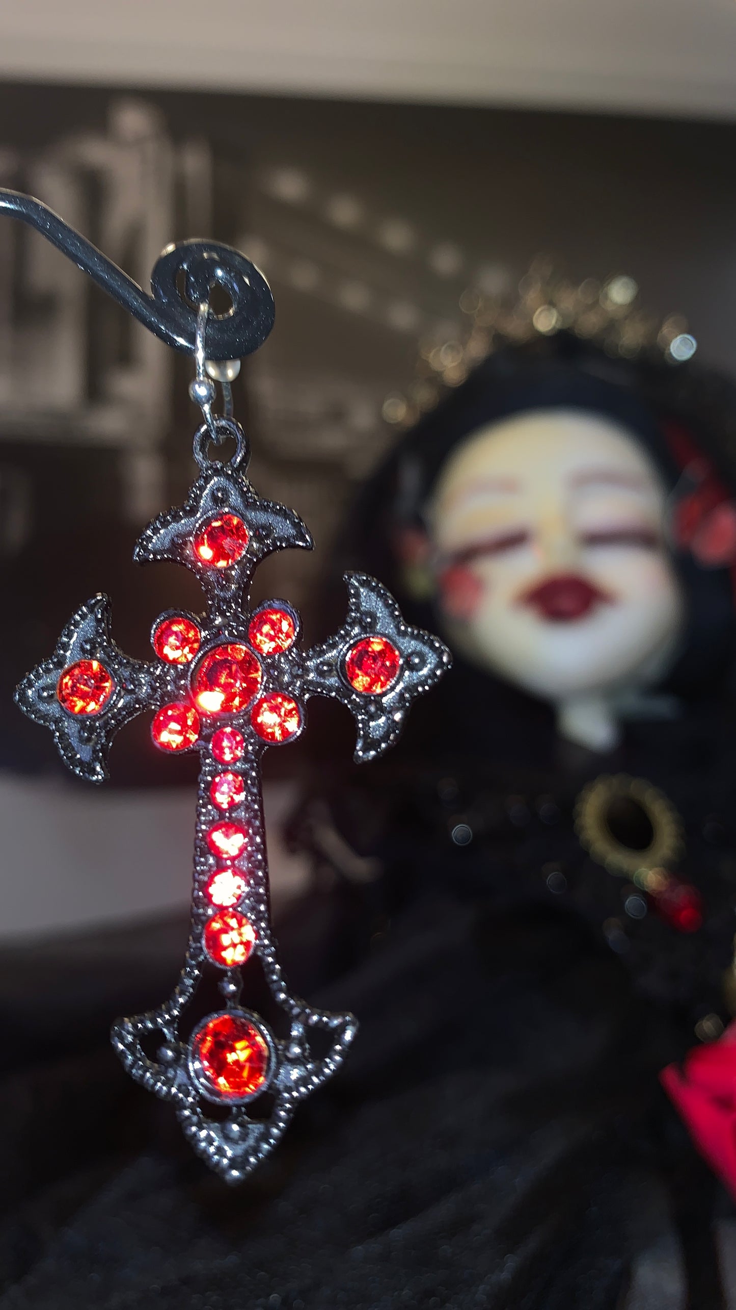 🩸 Pendientes Cruz Gótica “Bloody Cross Deluxe” | Gothic Cross Earrings Red & Black 💀 | Vampire Jewelry Limited 1:1
