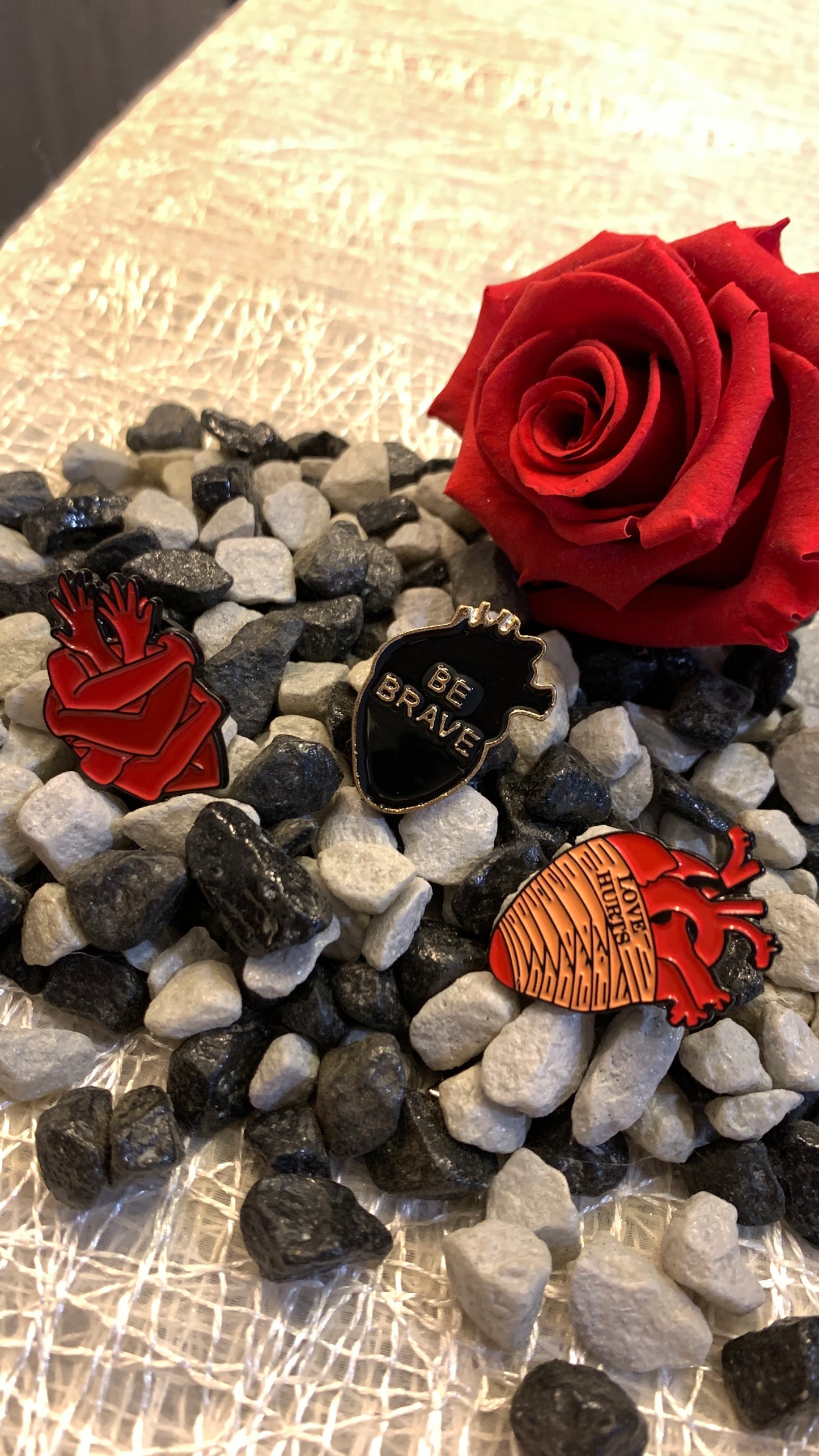 Set de 3 Pins de Corazón Anatómico | Anatomical Heart Pin Set 1:1 Limited Edition