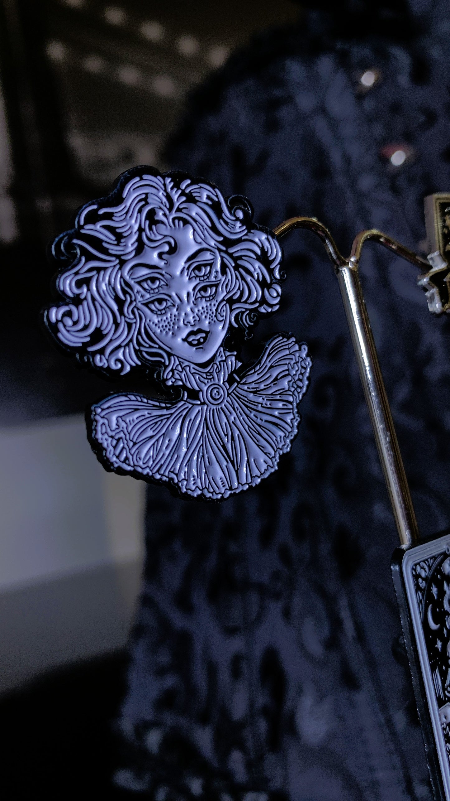 🌑 Set “Dark Sisters” | 3 Gothic Enamel Pins – Lilith, Gothic Nurse & Victorian Doll 🕯️ | Dark Anatomy Halloween Edition | Limited 1:1