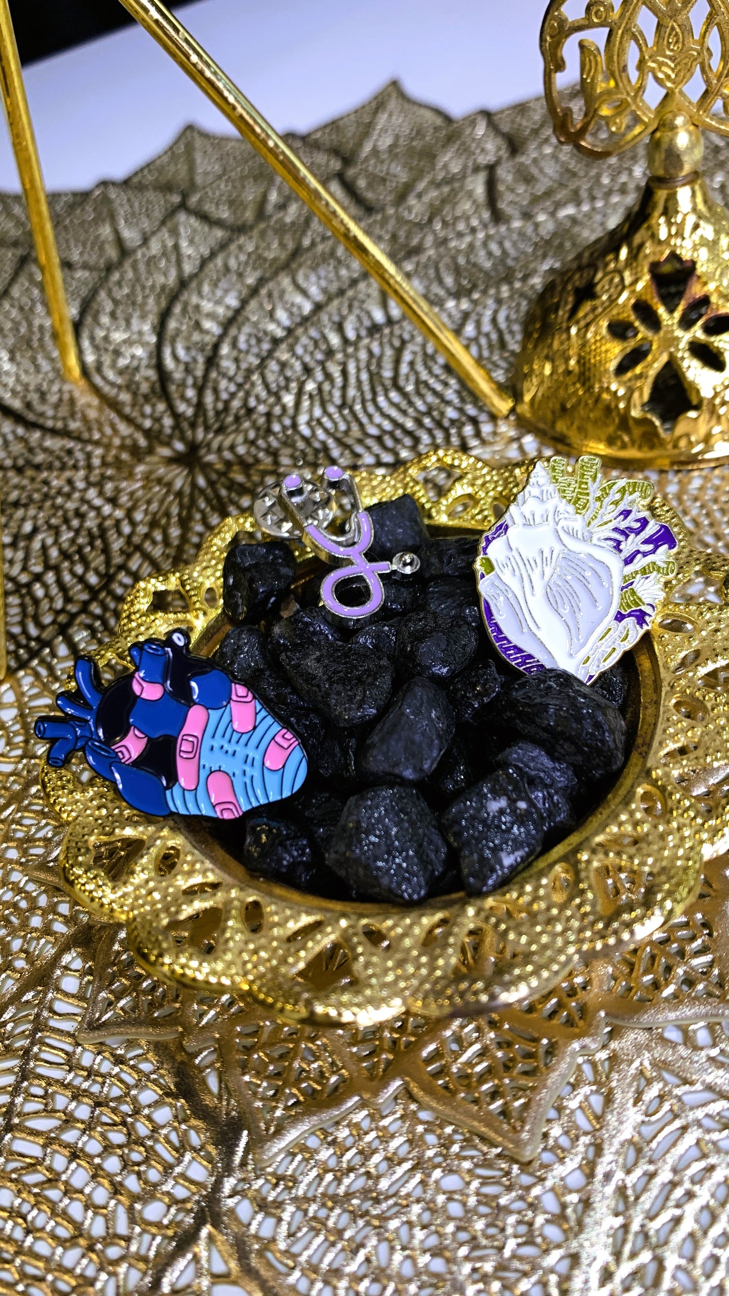 Pack “Divine Anatomy” | Stethoscope + Praying Hands Heart + Blue Veins Heart Enamel Pin Set 1:1 Limited Edition