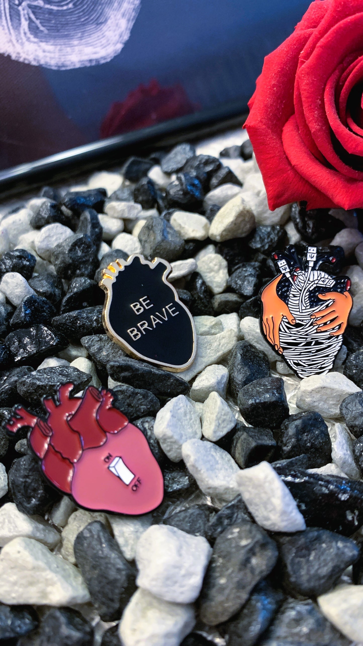 Pack “Brave Heart” | Be Brave + Anatomy Switch + Wired Heart Enamel Pin Set 1:1 Limited Edition