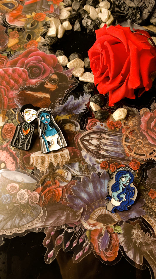 💙💀 Set “Corpse Bride” | 3 Gothic Enamel Pins – Tim Burton Inspired Collection 🕸️ | Dark Anatomy Halloween Edition | 1:1 Limited Edition