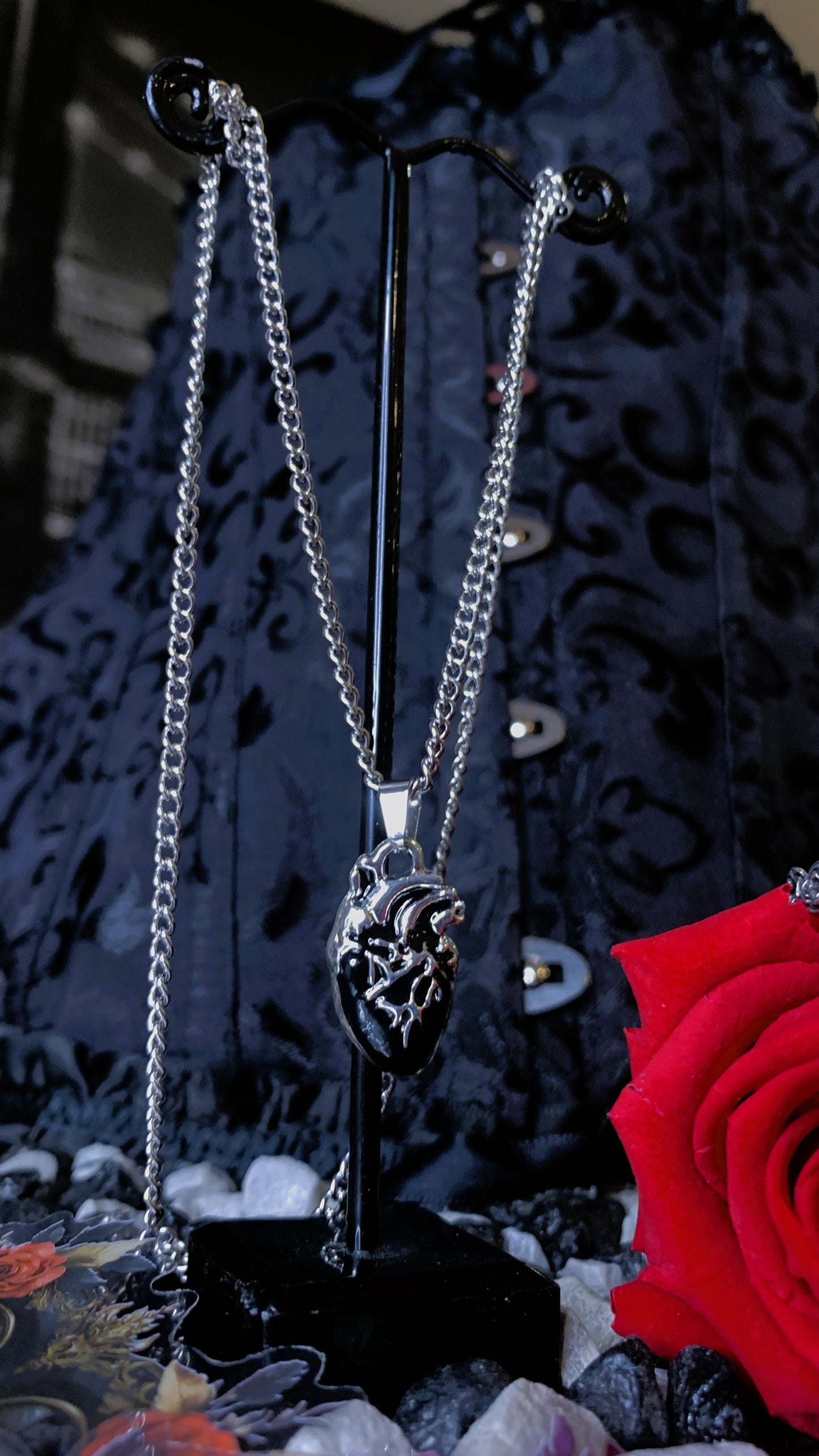🖤 Pack Gótico “Crimson Faith” | Gothic Heart & Cross Jewelry Set – Dark Anatomy Halloween Edition 🕯️ | 1:1 Limited Edition