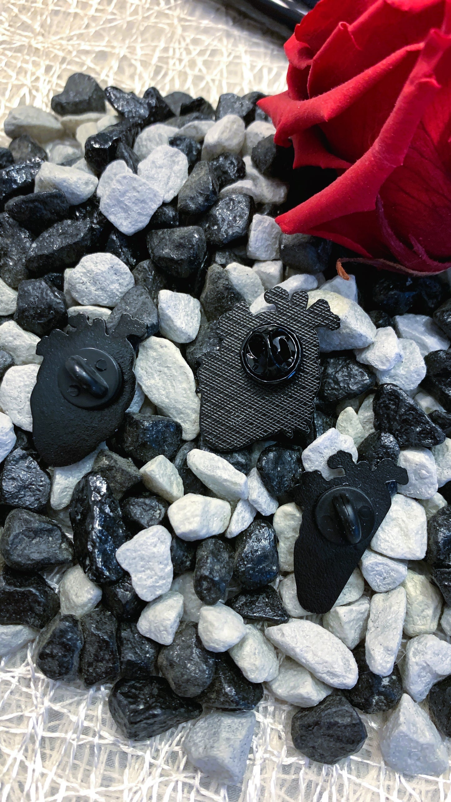 Set de 3 Pins Anatómicos “Hearts of Reality” | Surreal Anatomy Pin Set 1:1 Limited Edition