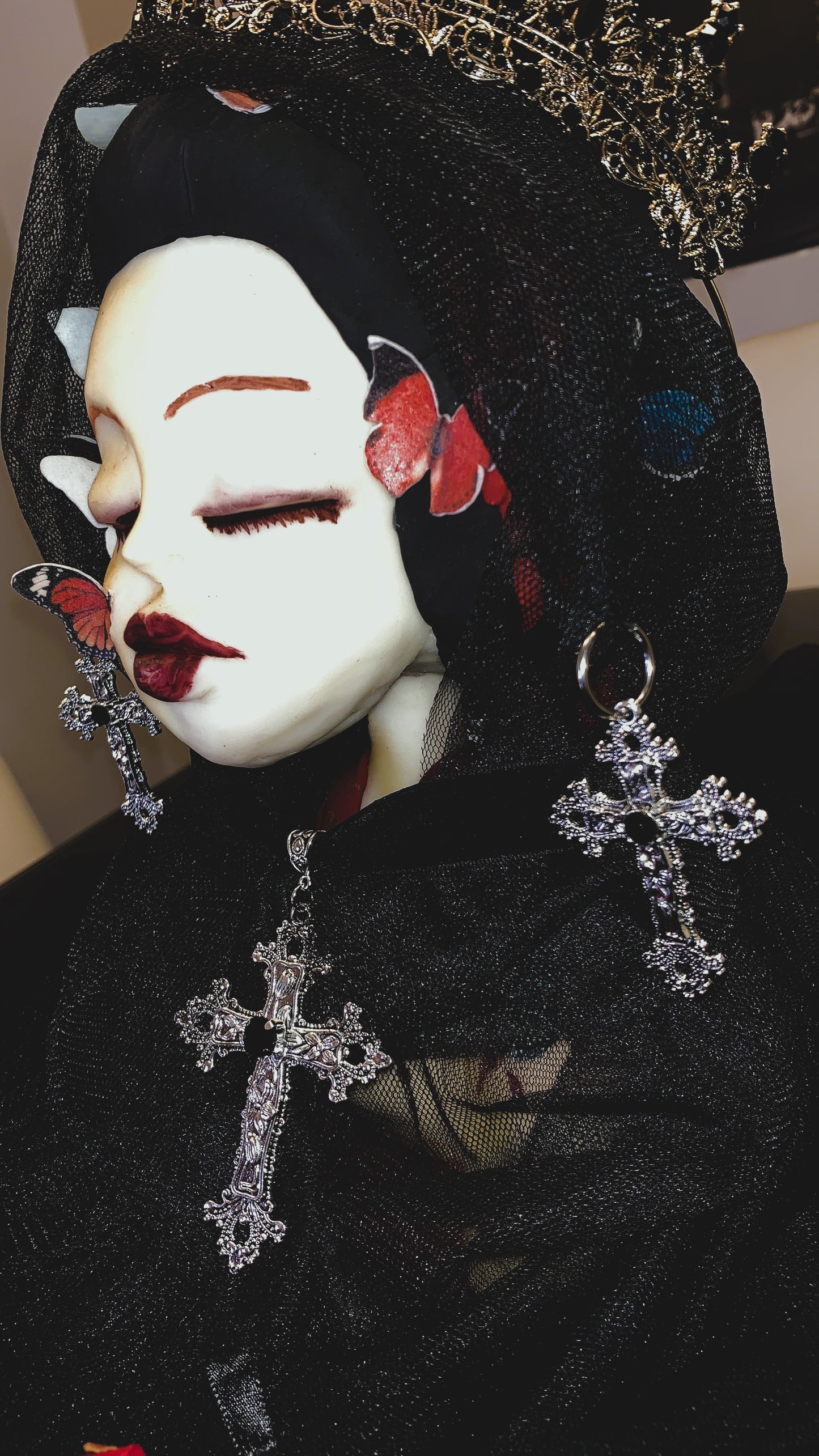 ⚜️ Choker Gótico Cruz Plateada “Dark Faith Deluxe” | Gothic Silver Cross Choker with Black Gem 💀 | Vampire Necklace Limited 1:1