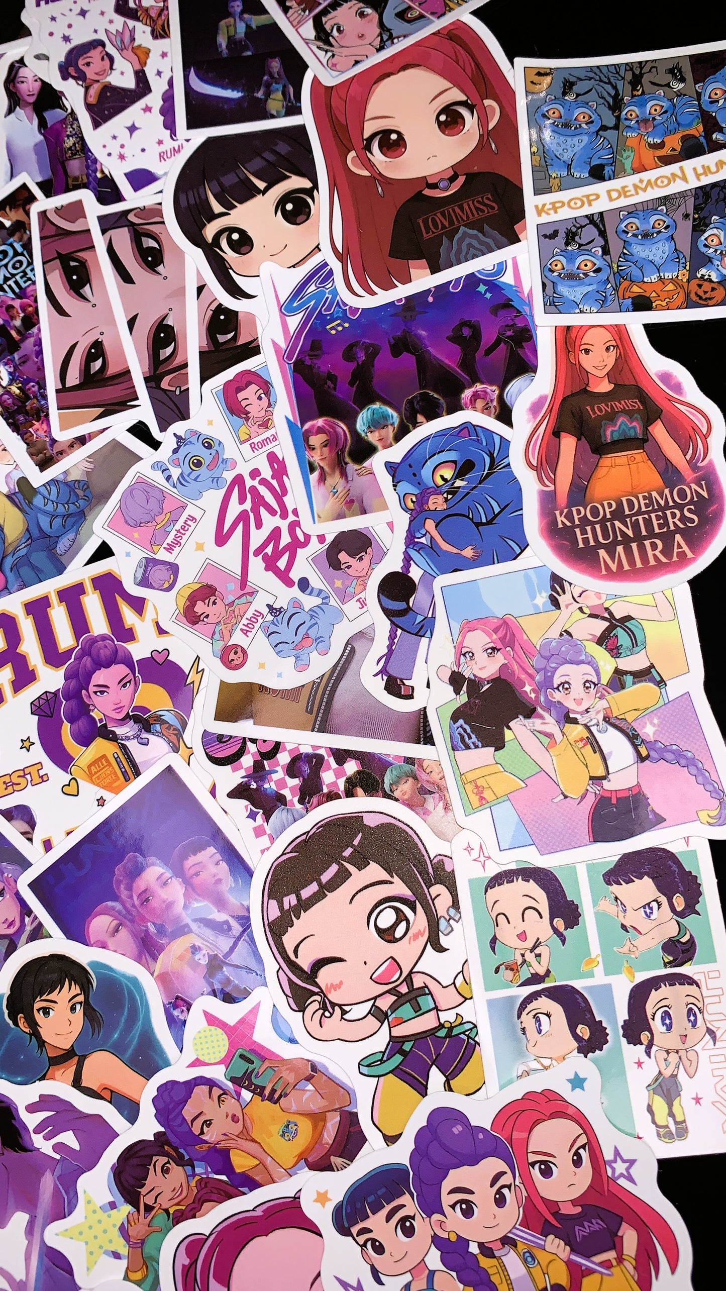 🎤 Pack 25 Stickers “K-Pop Demon Hunters” | K-Pop Movie Vinyl Sticker Set – Cute, Glossy & Collectible | Limited Fans Edition 💜
