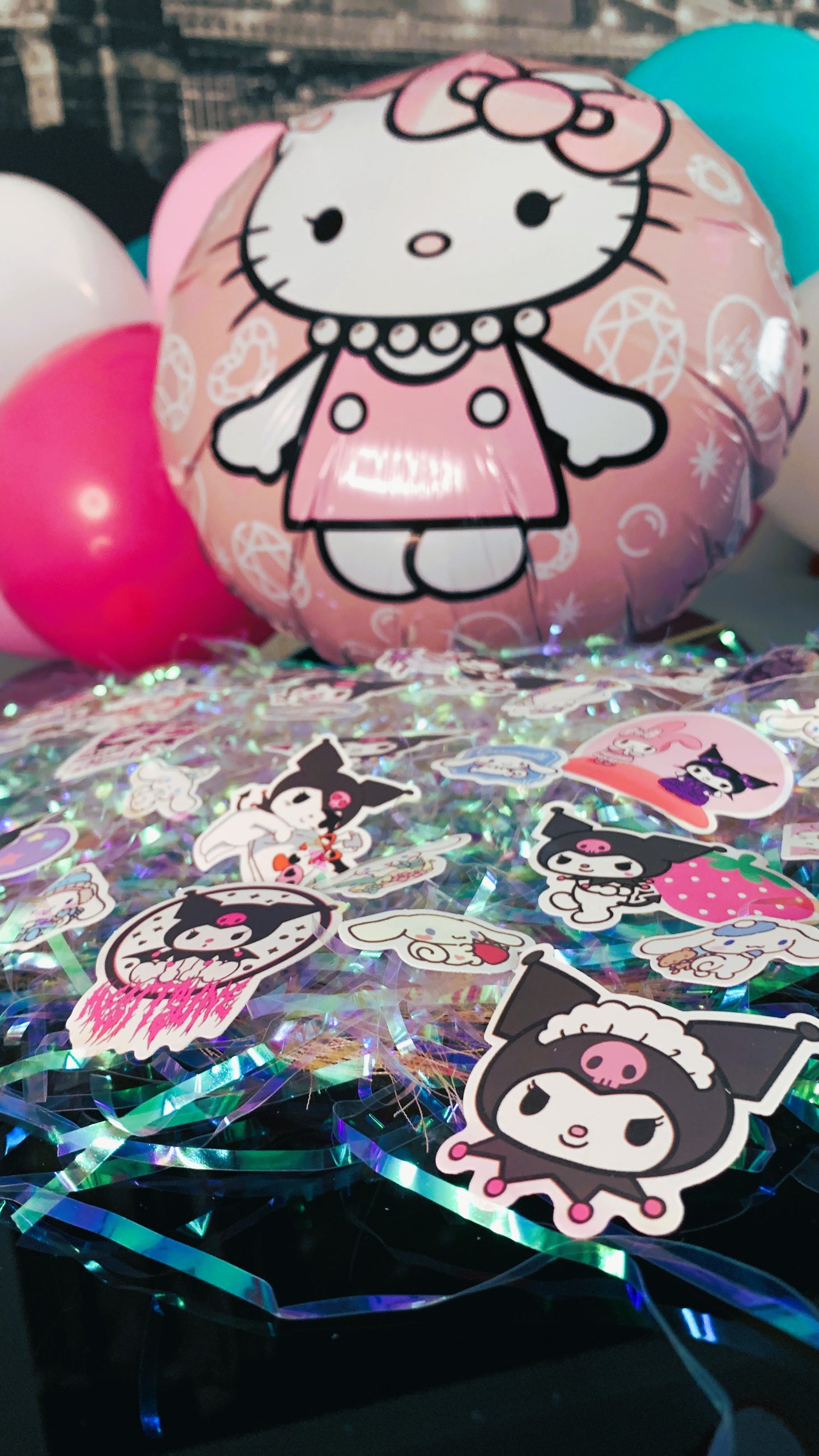 Pack de Stickers Kuromi & Cinnamoroll (25 piezas) | Pegatinas Sanrio Exclusivas + Globo Sanrio GRATIS