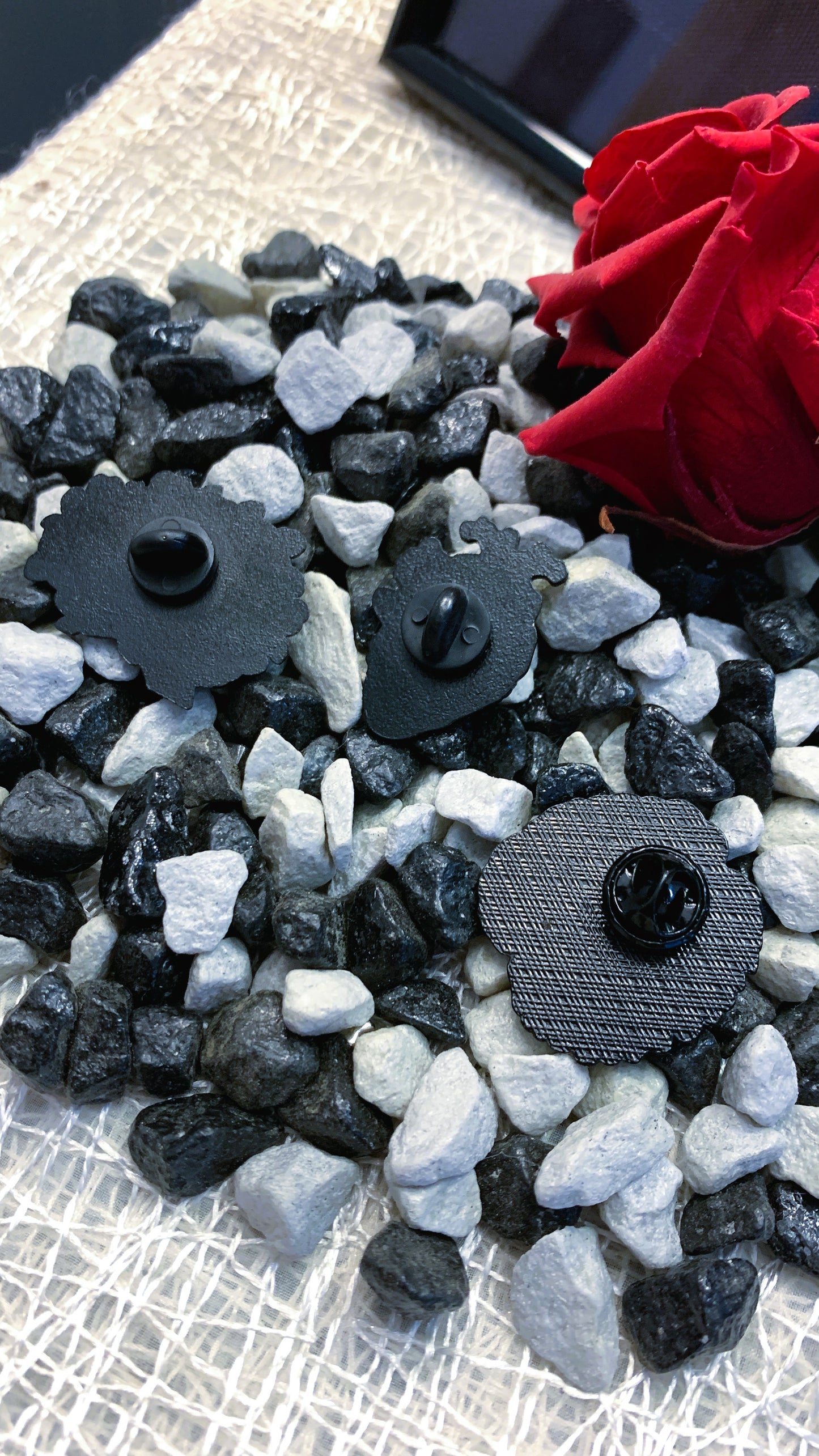 Set de 3 Pins Anatómicos “Floral Anatomy” | Surreal Anatomy Pin Set 1:1 Limited Edition