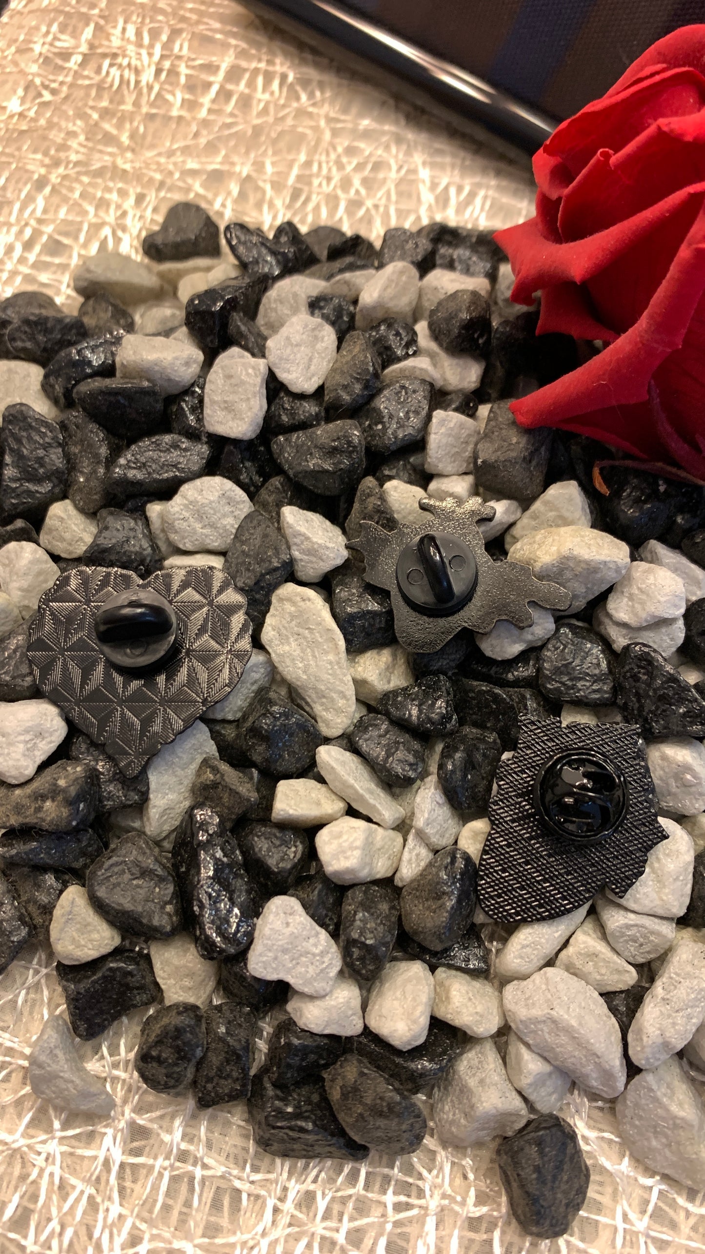 Set de 3 Pins Góticos Anatómicos | Gothic Anatomical Heart Pin Set 1:1 Limited Edition