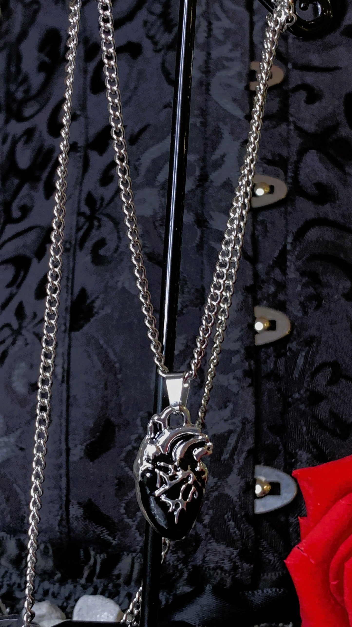 🖤 Pack Gótico “Crimson Faith” | Gothic Heart & Cross Jewelry Set – Dark Anatomy Halloween Edition 🕯️ | 1:1 Limited Edition