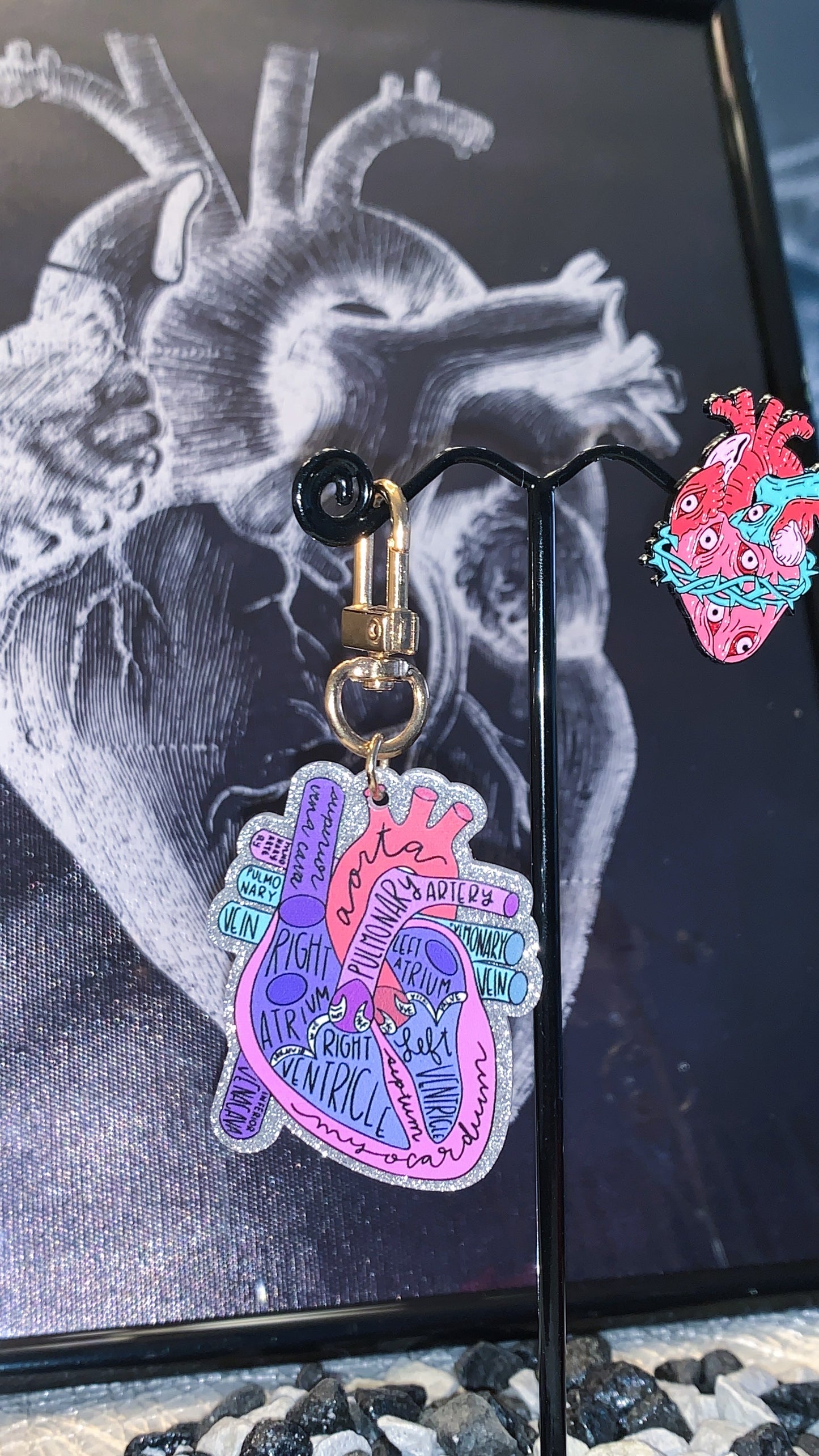 Pack “Anatomy Deluxe” | Anatomical Heart Set (Keychain + Enamel Pin + Retractable Badge Holder) 1:1 Limited Edition