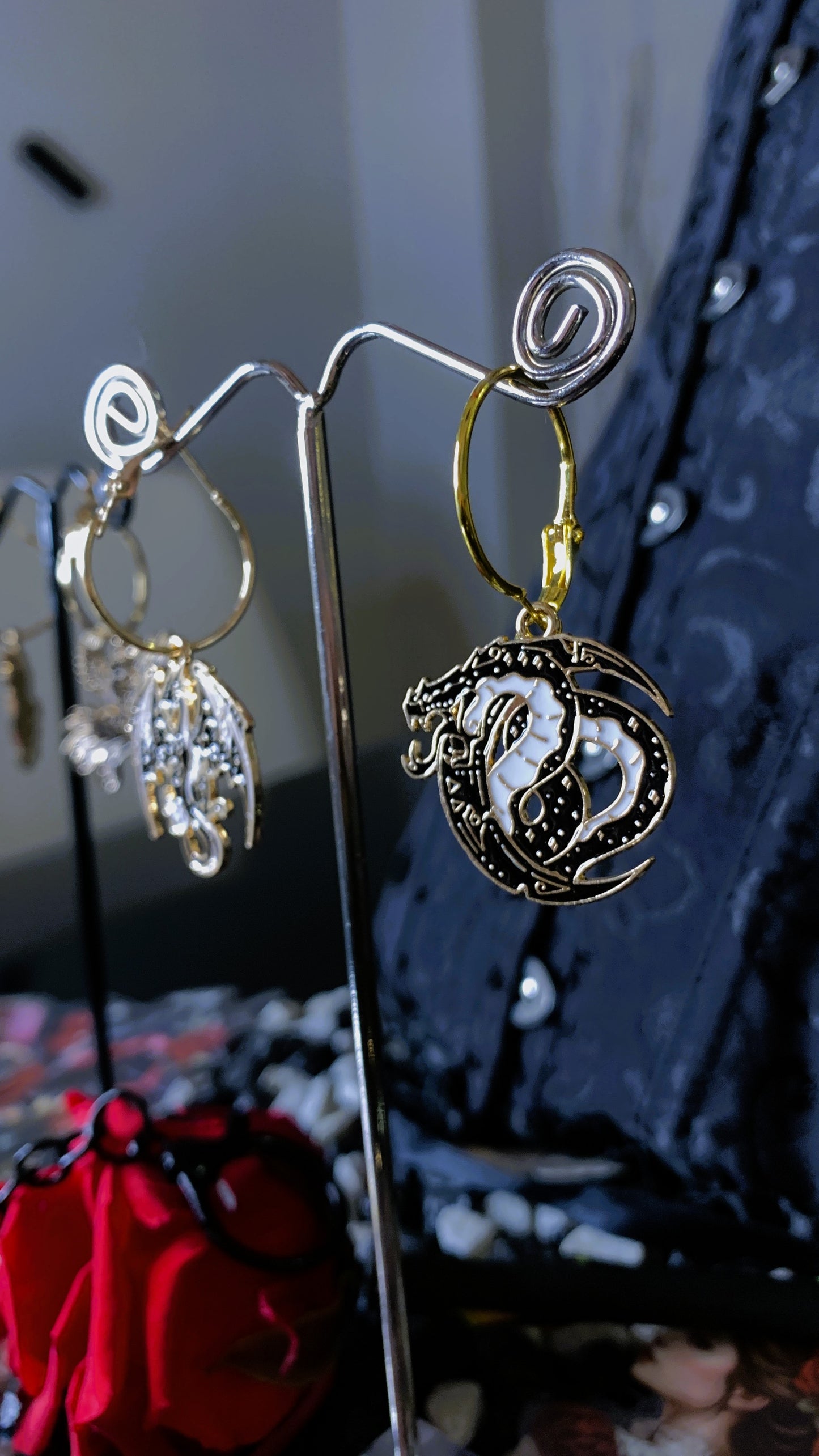 🐉 Pack “Golden Beasts” | Gothic Exotic Animals Earrings & Keychains – Dark Anatomy Halloween Edition 🕸️ | 1:1 Limited Edition