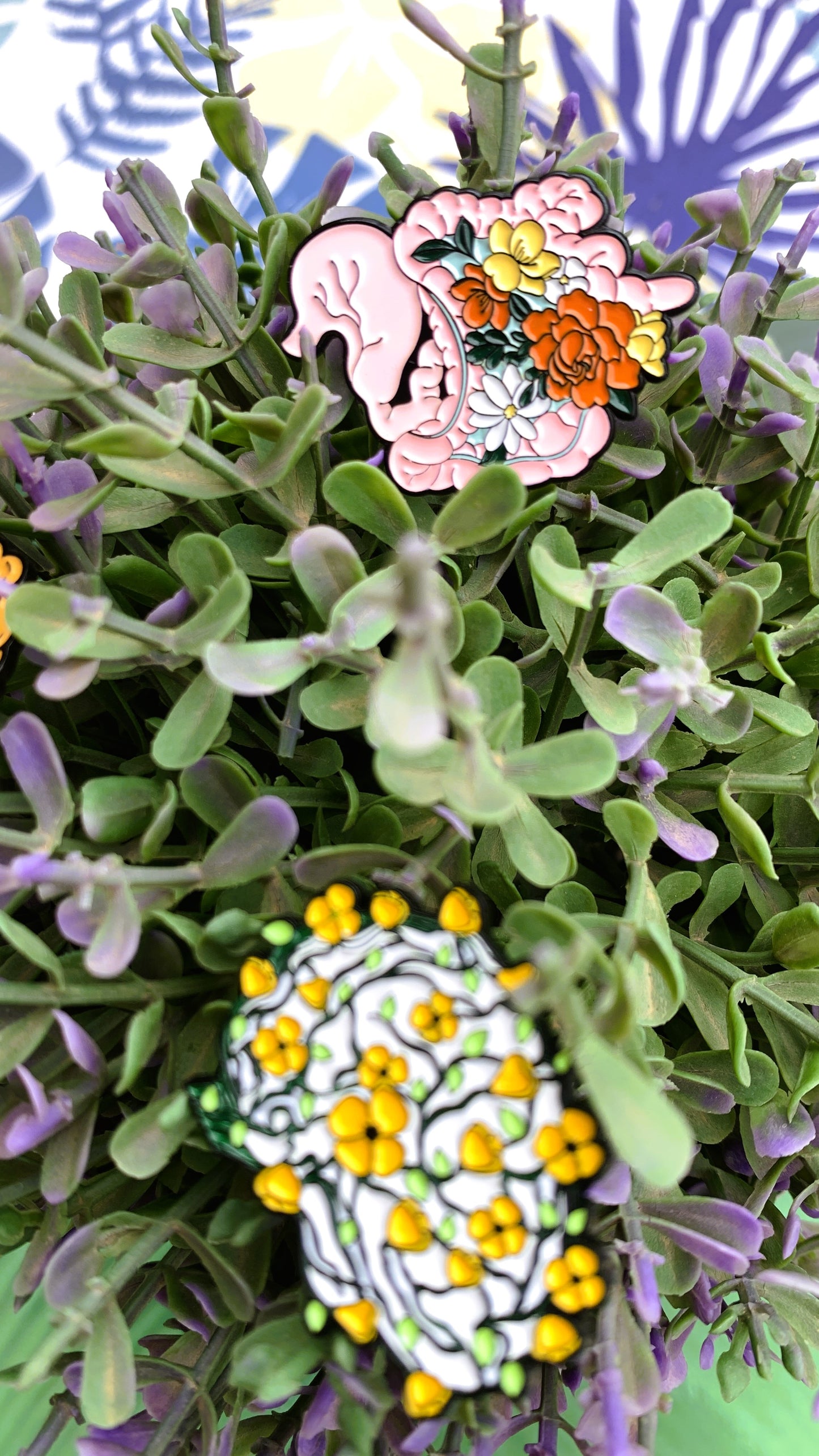 Set de Pins de Anatomía con Flores (3 piezas) – Cerebro & Intestino Floral | Regalo Único para Estudiantes de Medicina, Médicos y Amantes de la Naturaleza