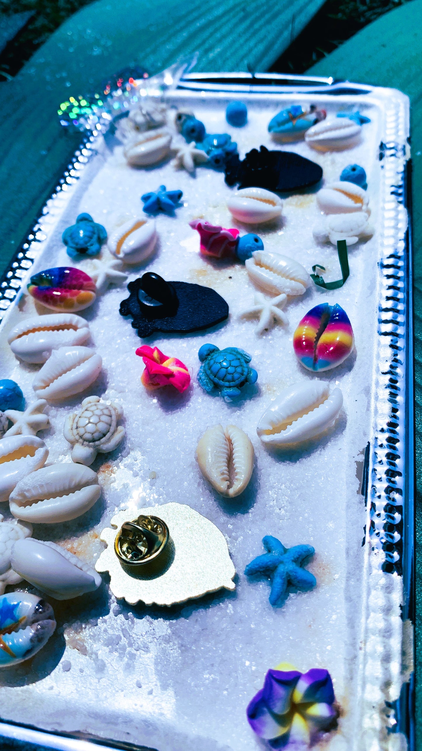 Set de Pins de Corazón Anatómico Oceánico (3 piezas) – Faro, Concha Marina & Playa Tropical | Regalo Único para Coleccionistas y Estudiantes de Medicina