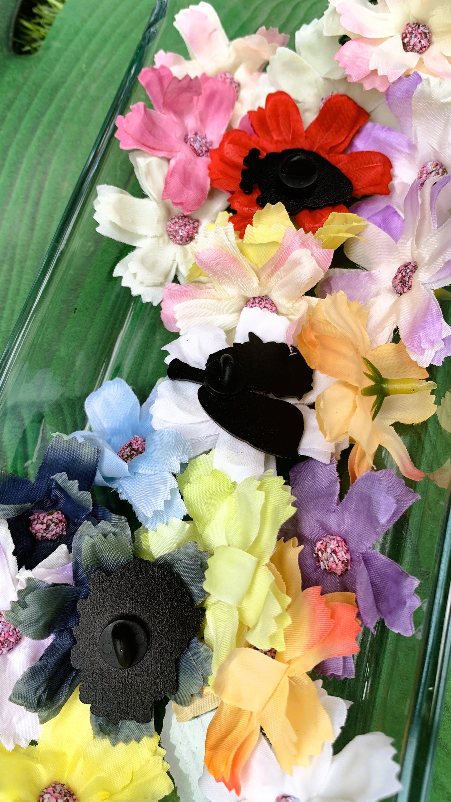 Set de Pins de Anatomía con Flores (3 piezas) – Corazón, Pulmón y Cerebro Floral | Regalo Único para Médicos y Estudiantes de Medicina