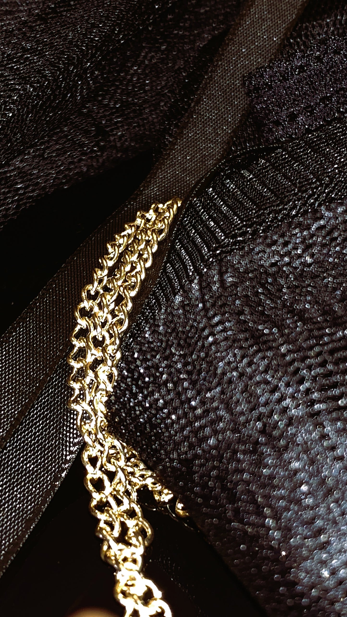 ⚜️ Liguero “Golden Butterfly Chains” | Liguero Gótico con Cadenas Doradas y Detalles de Mariposas 🖤 | Edición Limitada