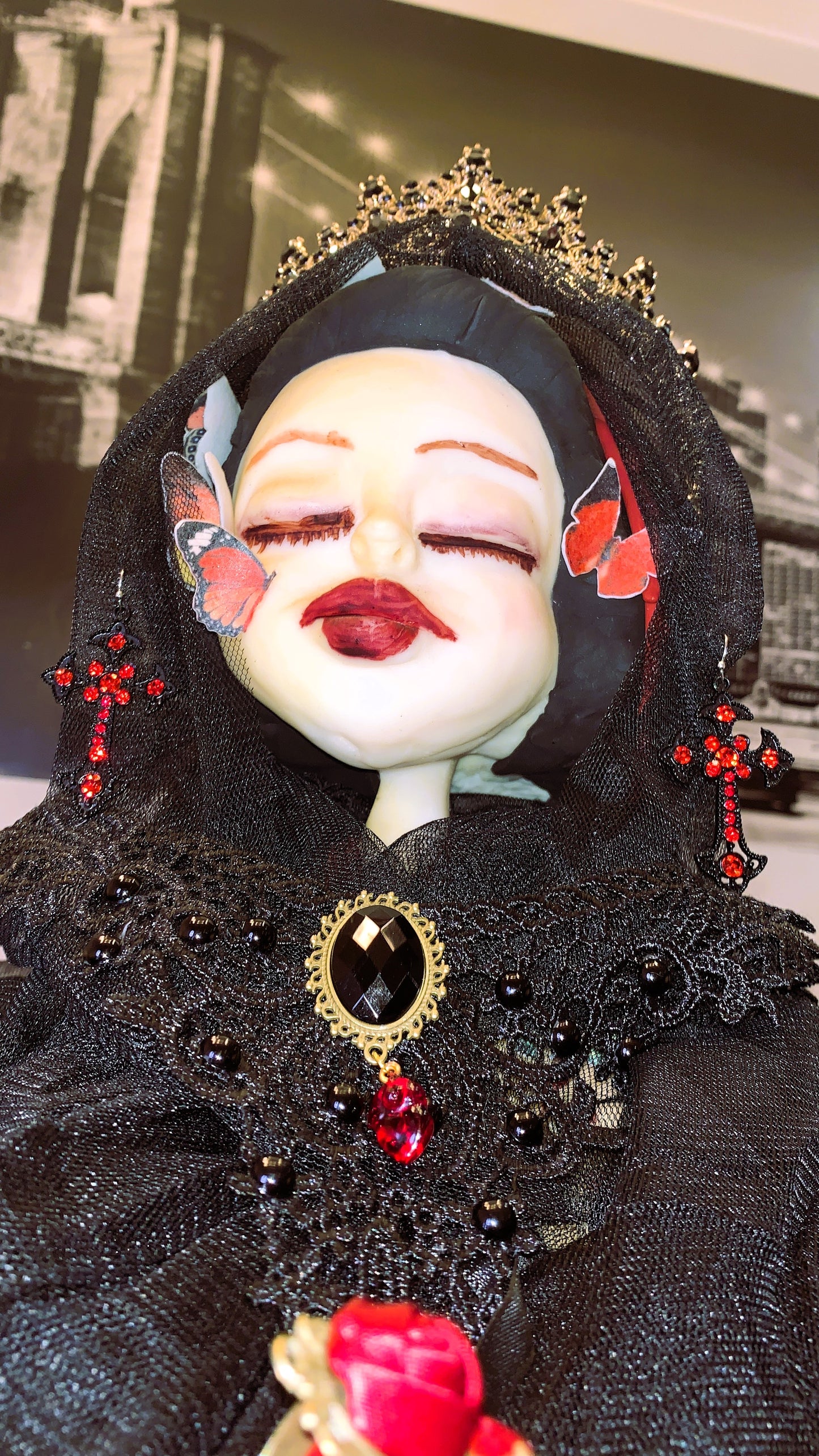 🖤 Choker “Dark Heart Elegance” | Gargantilla Gótica con Incrustación Negra y Corazón Anatómico Rojo 💀 | Edición Limitada 1:1