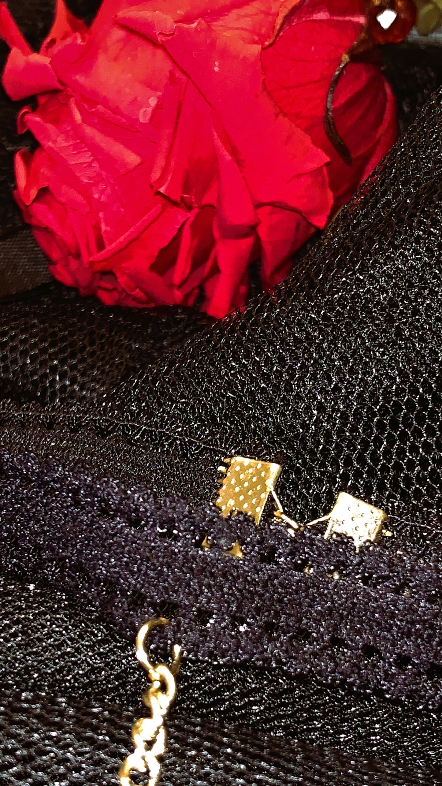 🕸️ Pulsera Gótica con Anillo “Bloody Rose Lace” | Gothic Ring Bracelet Black Lace & Red Gem 💀 | Vampire Hand Jewelry Limited 1:1