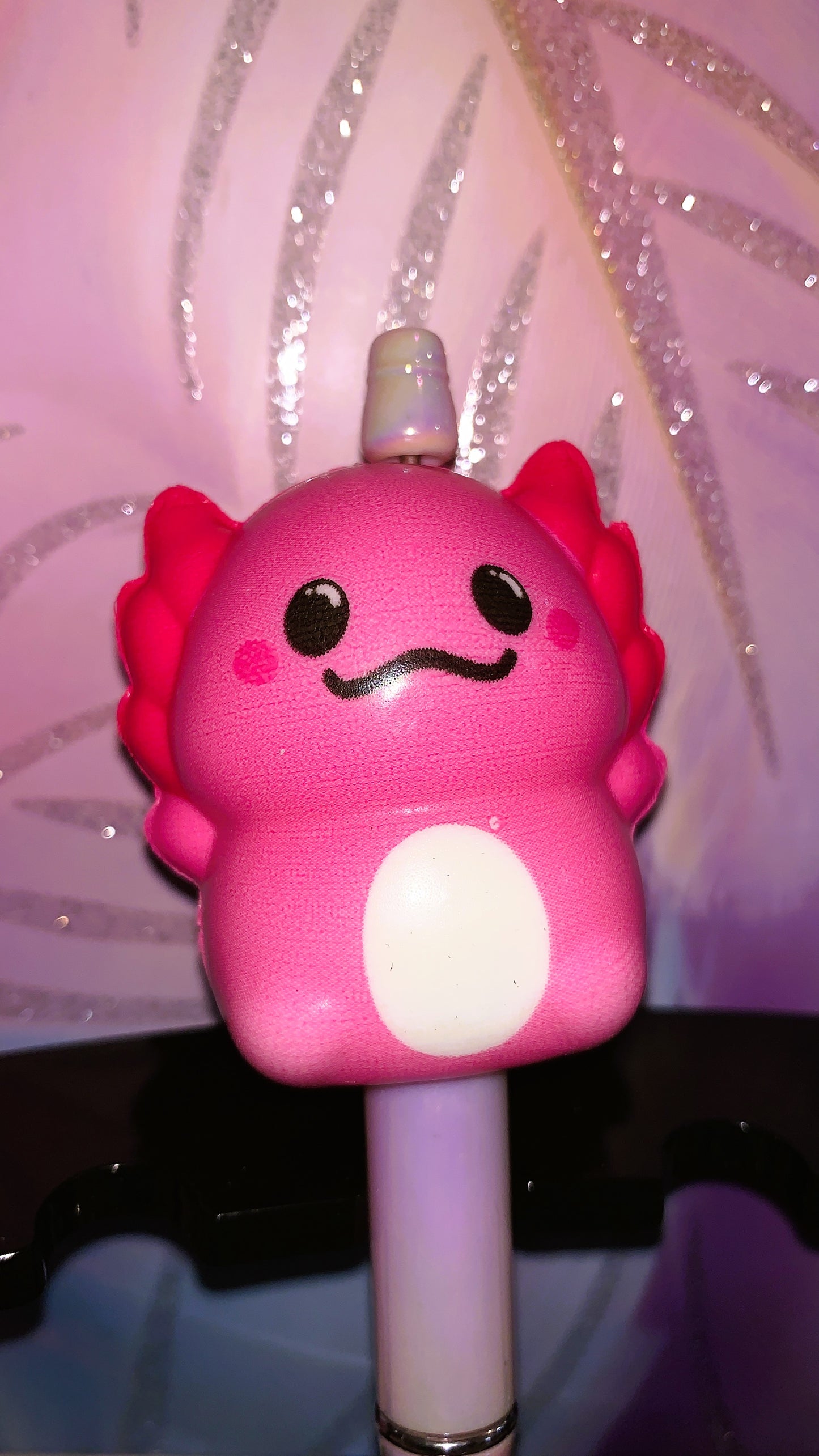 🩷 Bolígrafo Ajolote Squishy | Axolotl Squishy Pen – Cute Kawaii Antistress Edition 🌈✨ | Limited Colors