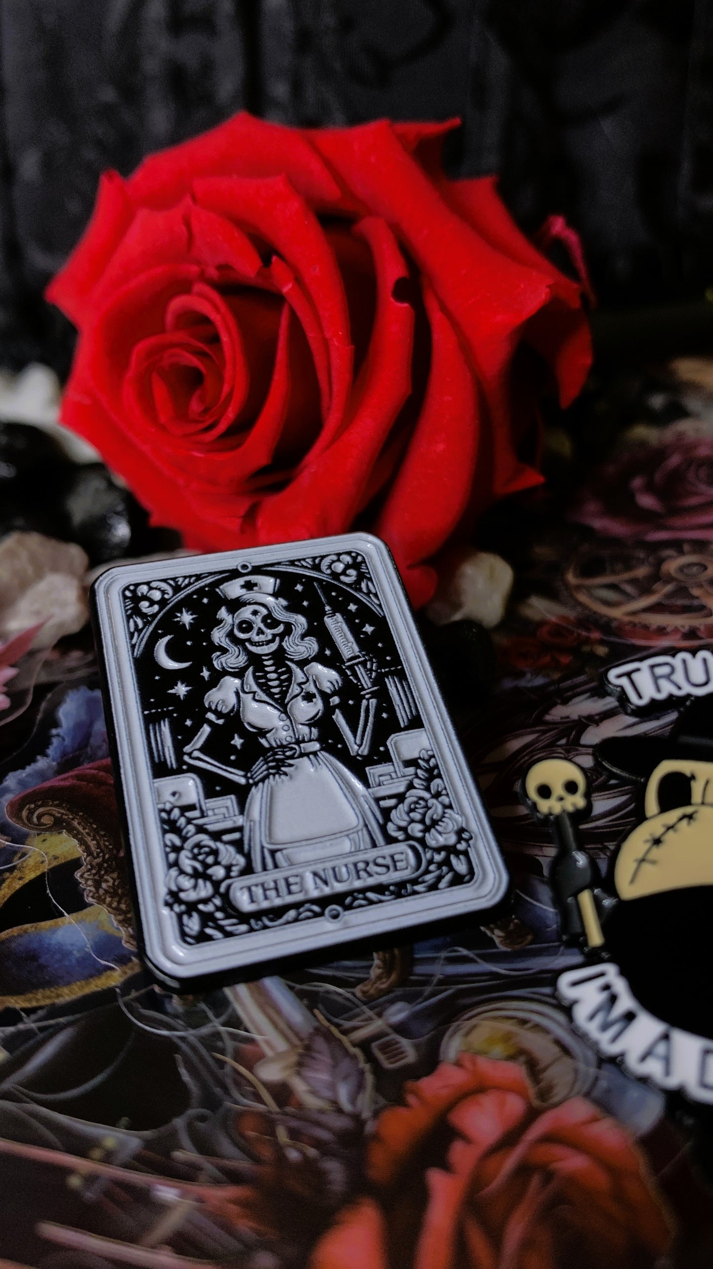 💀 Pin “The Nurse” | Gothic Skeleton Nurse Enamel Pin 🖤 | Dark Anatomy Halloween Edition | Limited 1:1