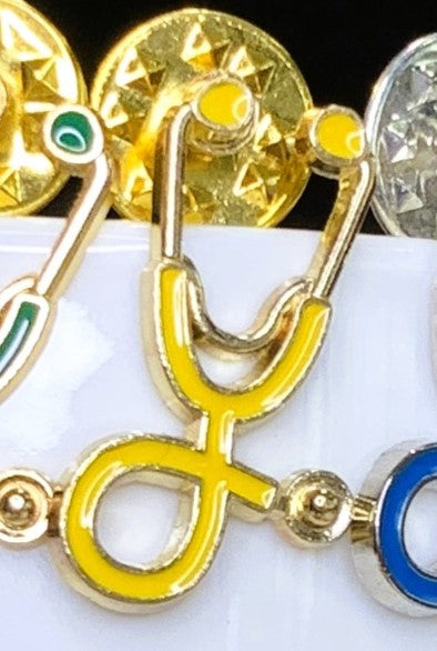 Pins Estetoscopio Clínico | Clinical Stethoscope Enamel Pin Collection | Limited 1:1 Edition Clinical Stethoscope Enamel Pin Collection | Limited 1:1 Edition | MedPins