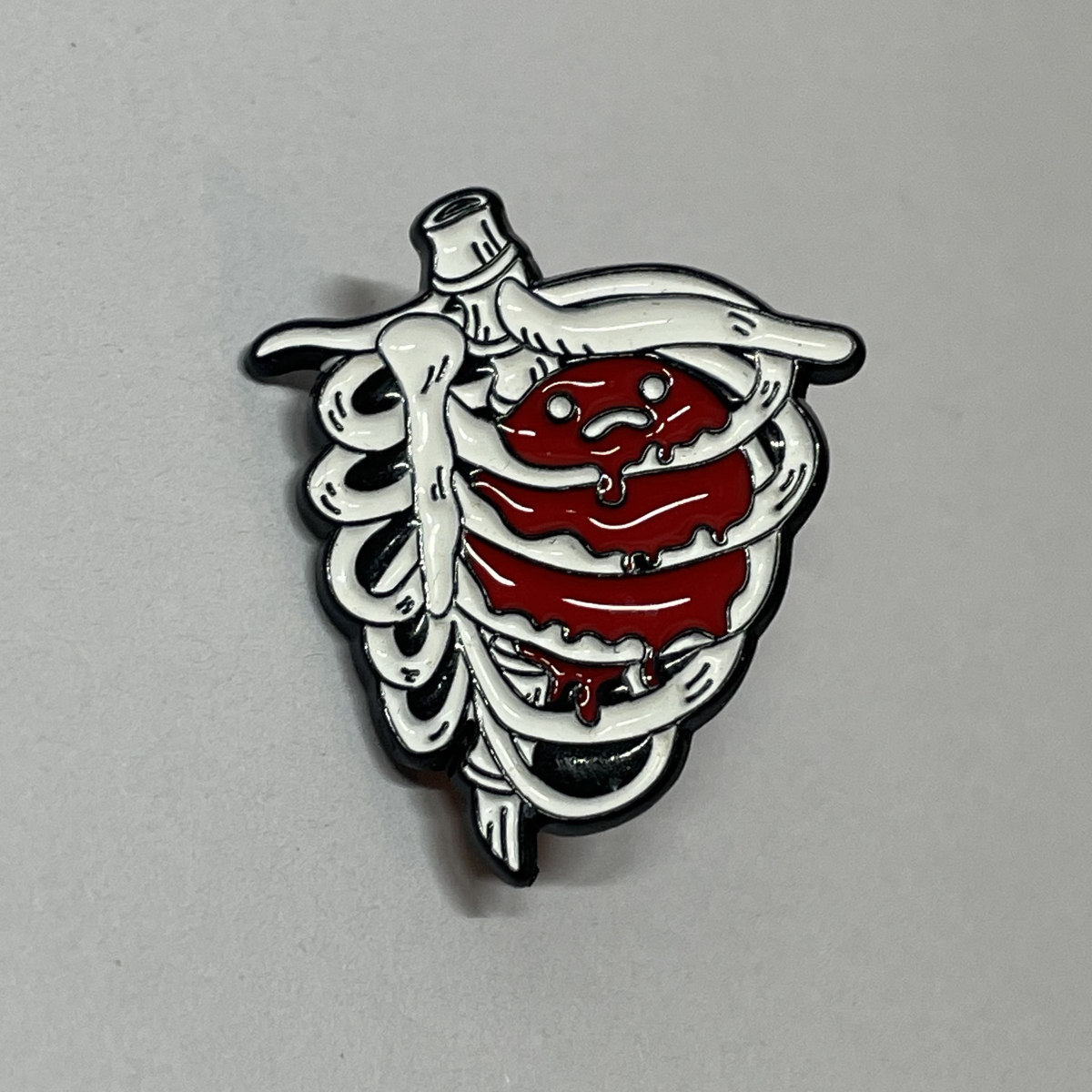 Pin Corazón Esquelético de MedPins