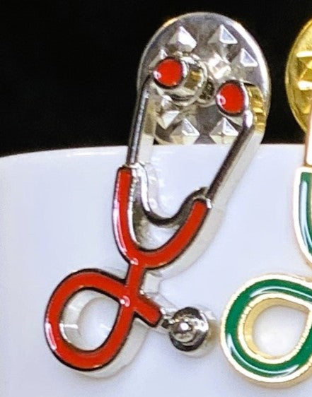 Pins Estetoscopio Clínico | Clinical Stethoscope Enamel Pin Collection | Limited 1:1 Edition Clinical Stethoscope Enamel Pin Collection | Limited 1:1 Edition | MedPins